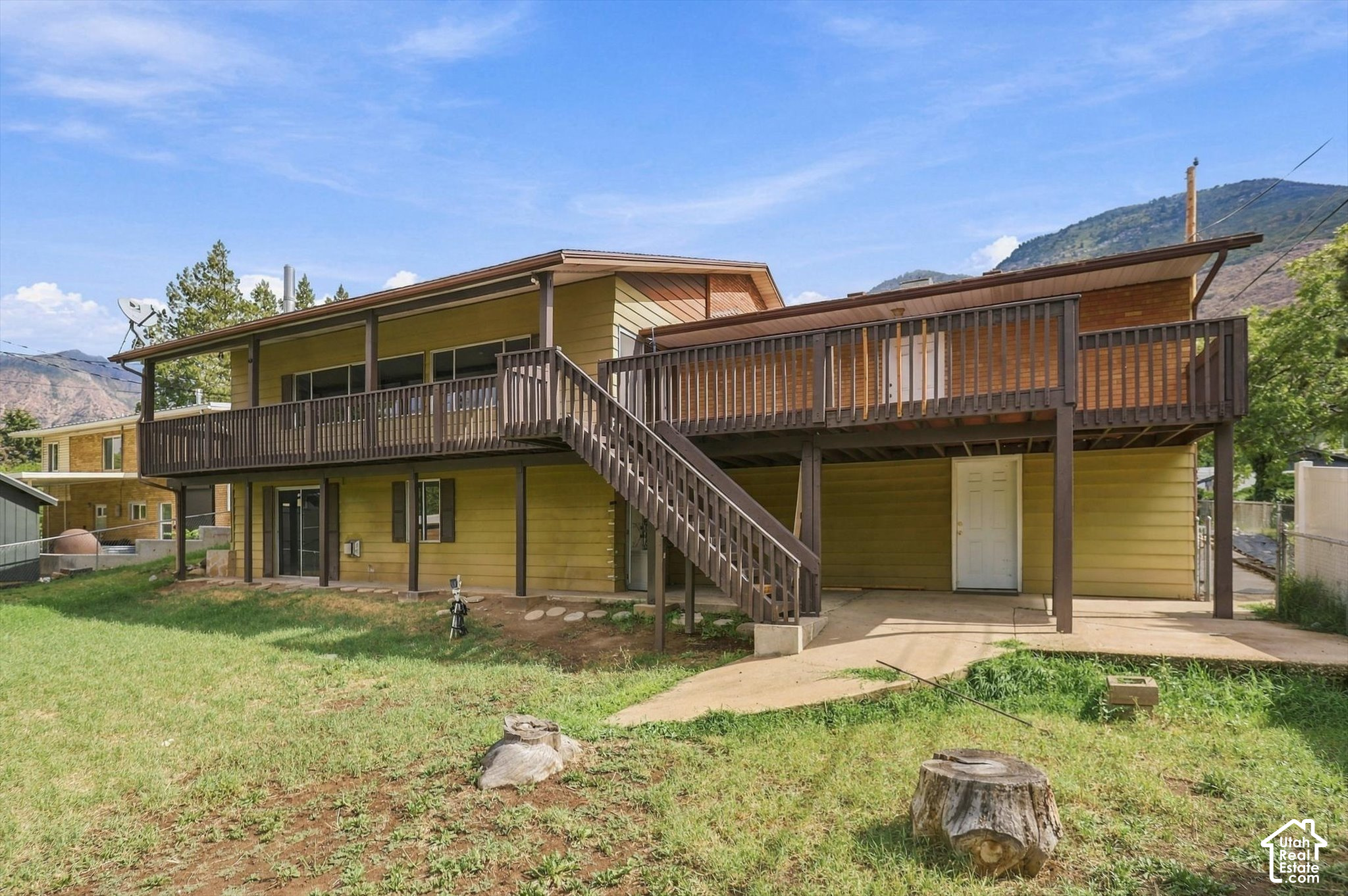 main property photo 41
