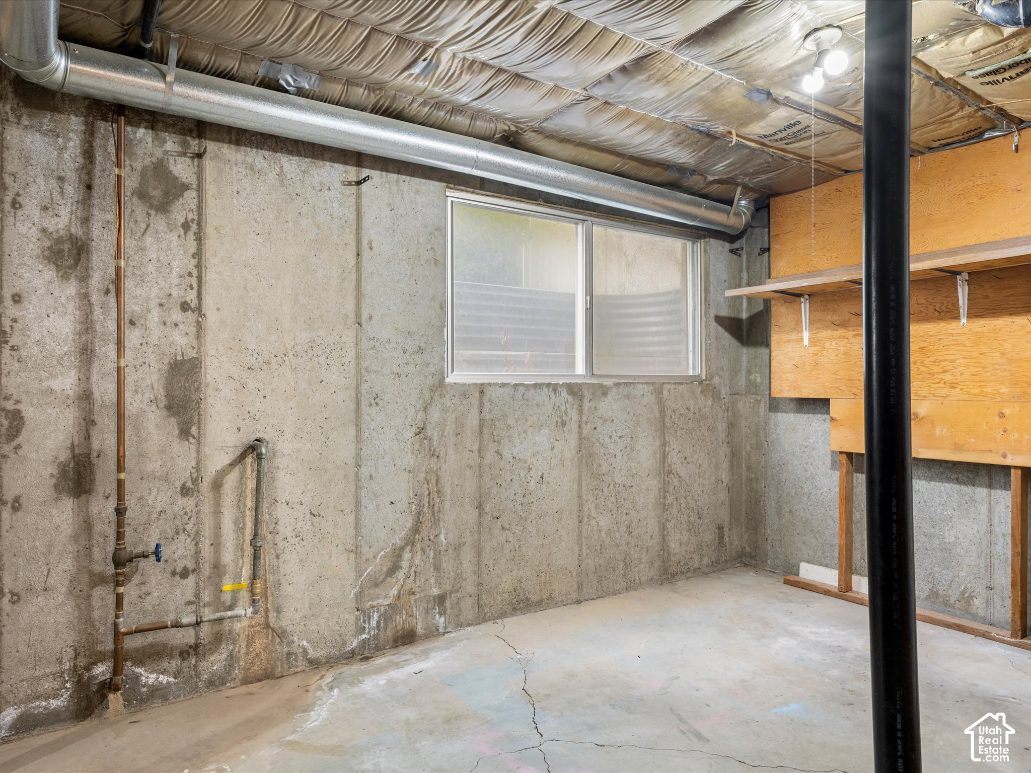 main property photo 37