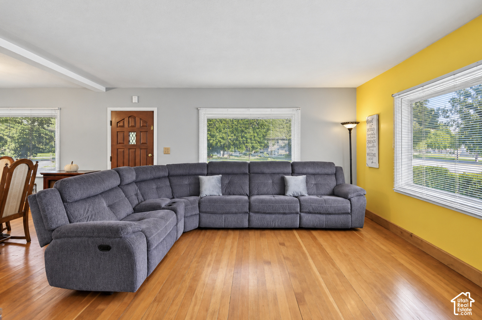 main property photo 6