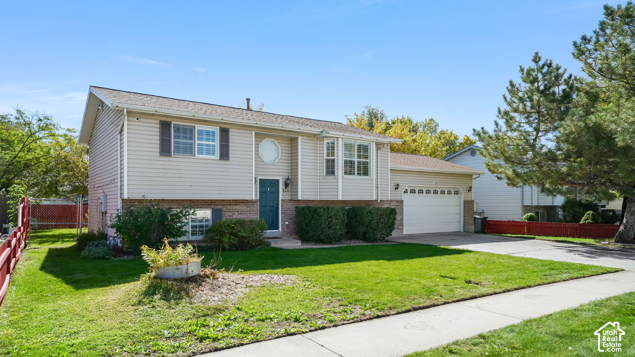 main property photo 16
