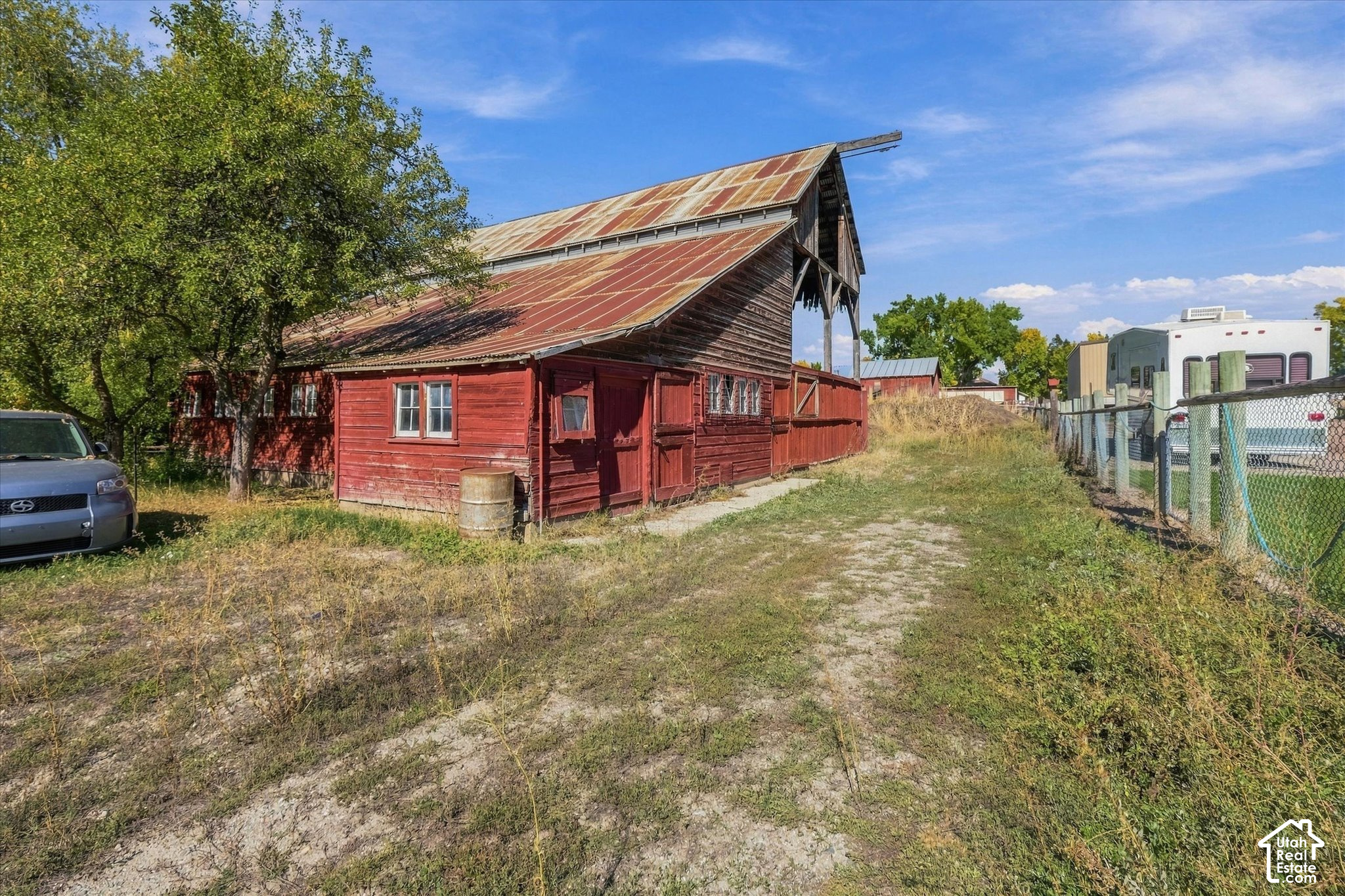 main property photo 24