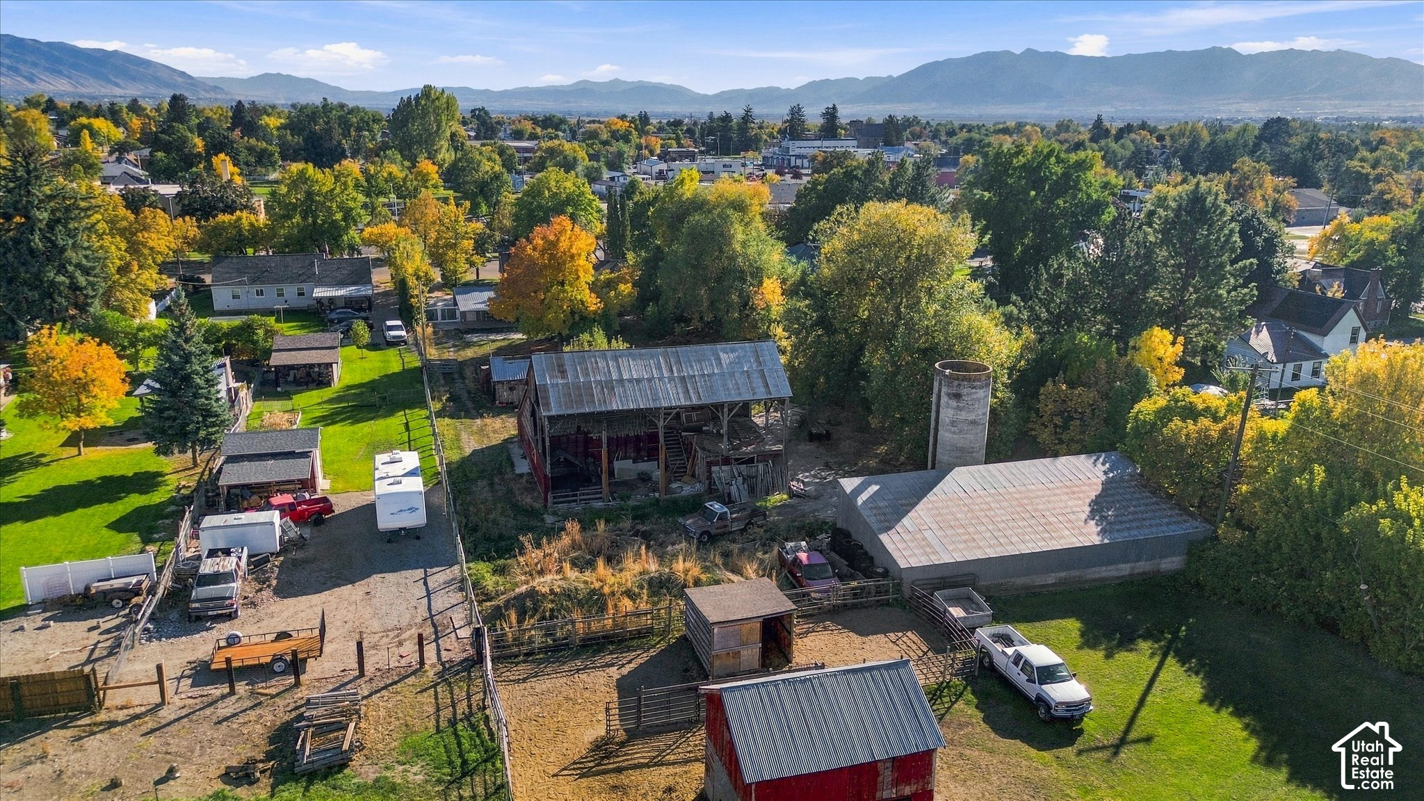 main property photo 27