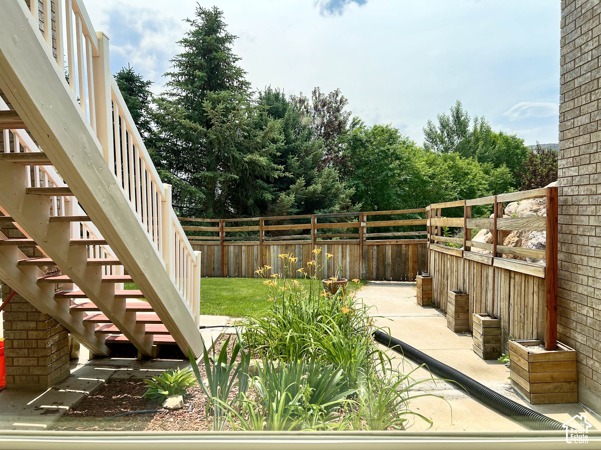 main property photo 31