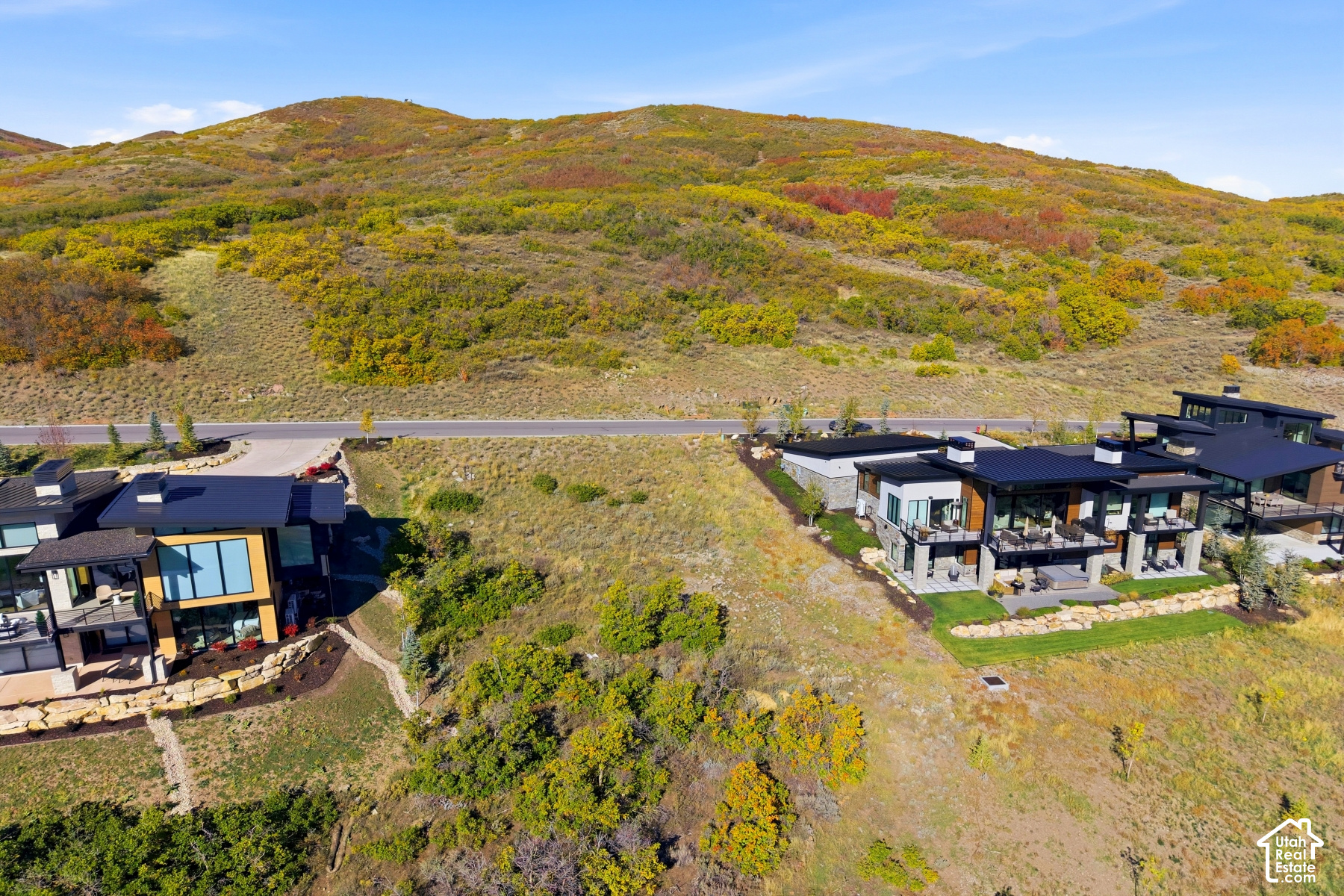 main property photo 24
