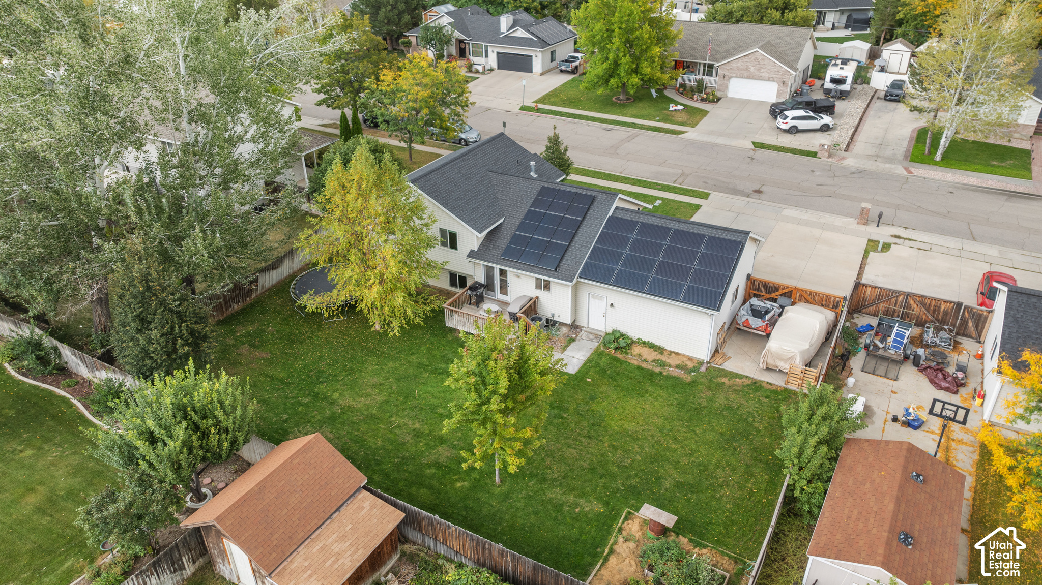 main property photo 23
