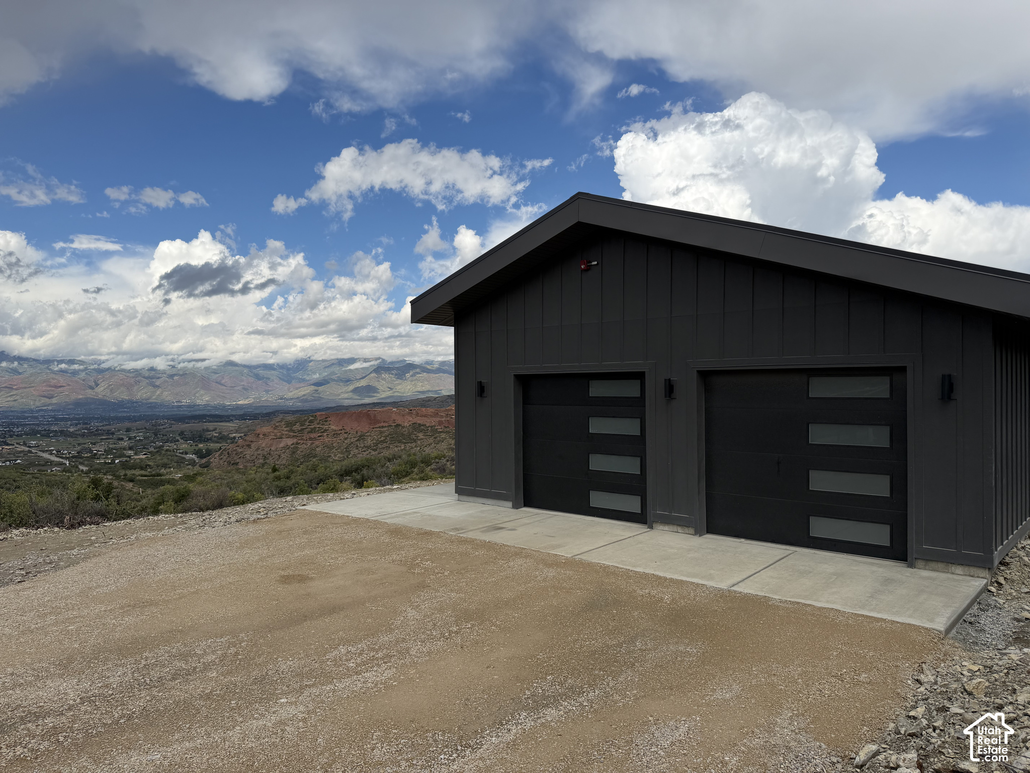 main property photo 49