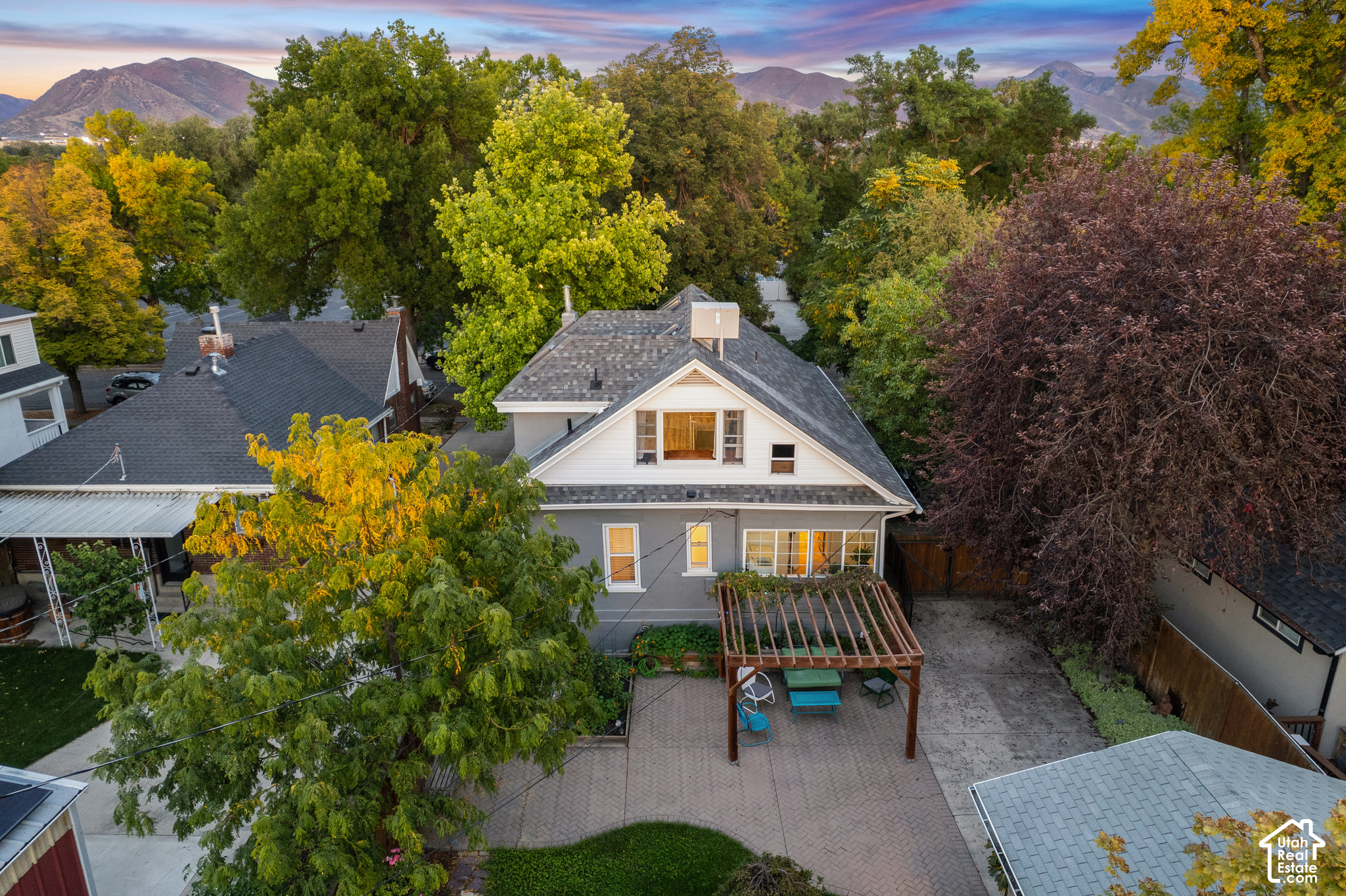 main property photo 41