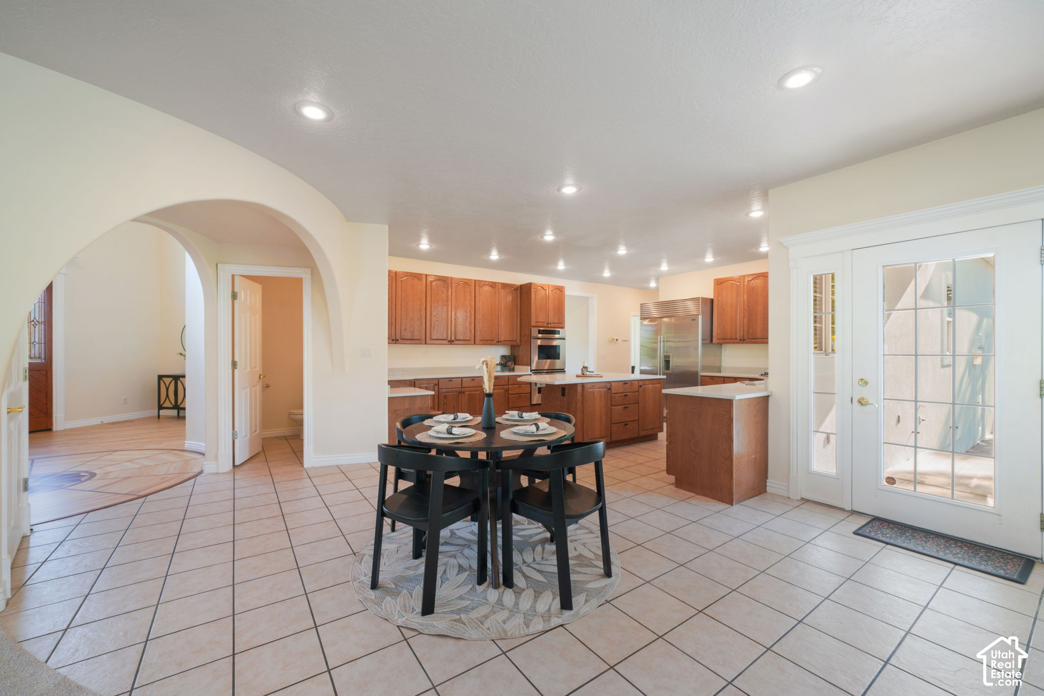 main property photo 13