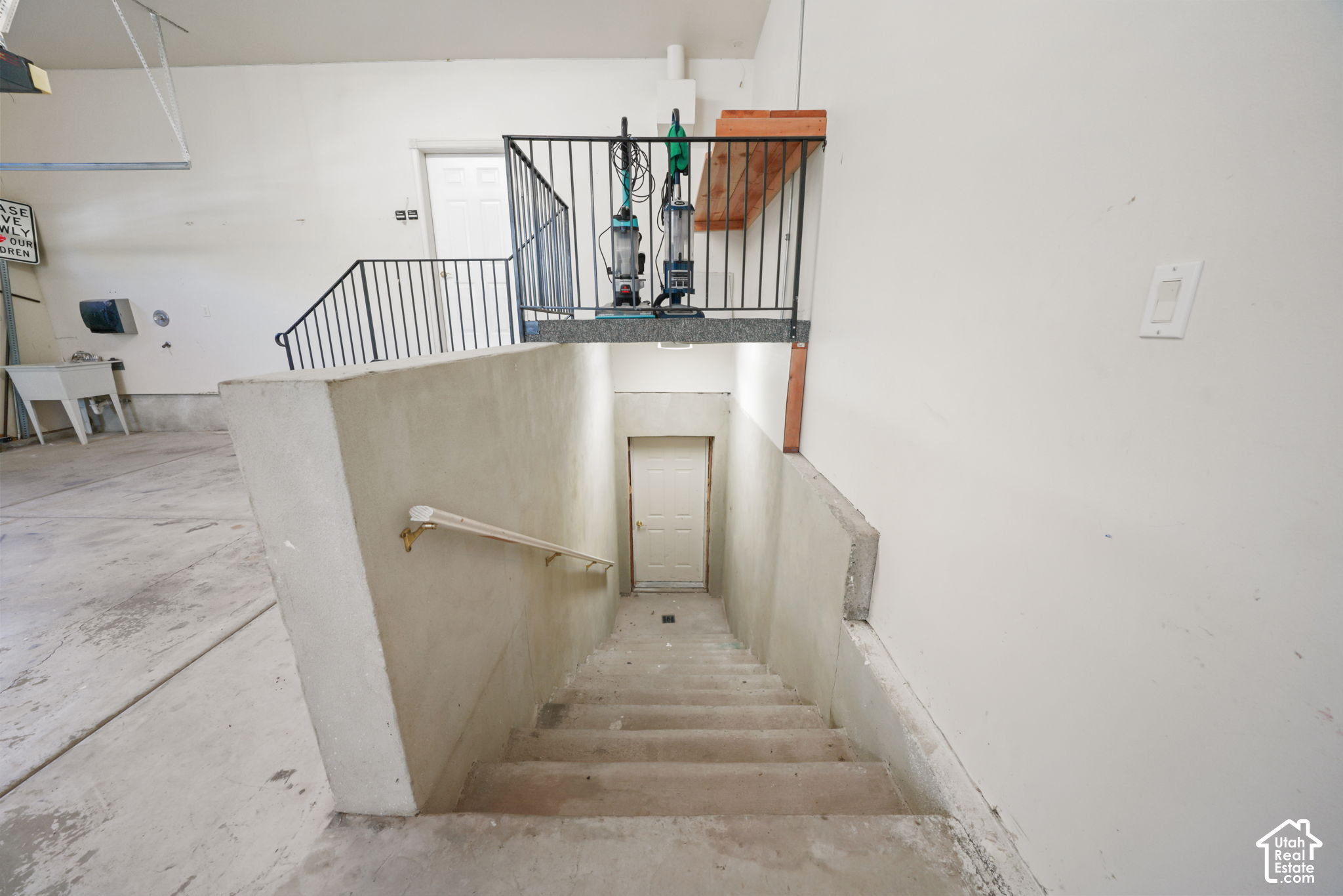main property photo 54