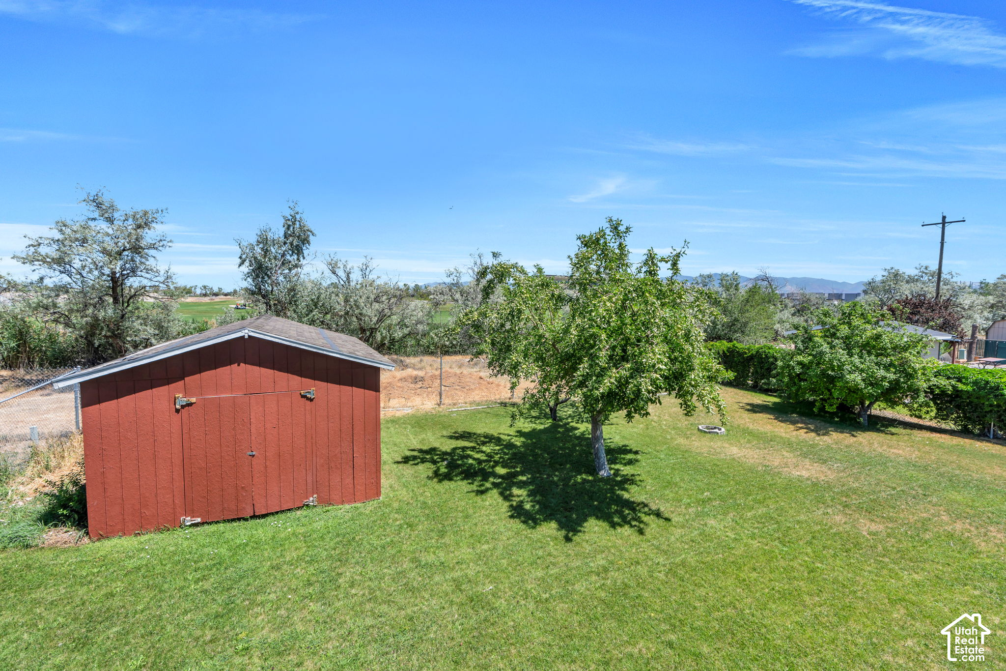 main property photo 25