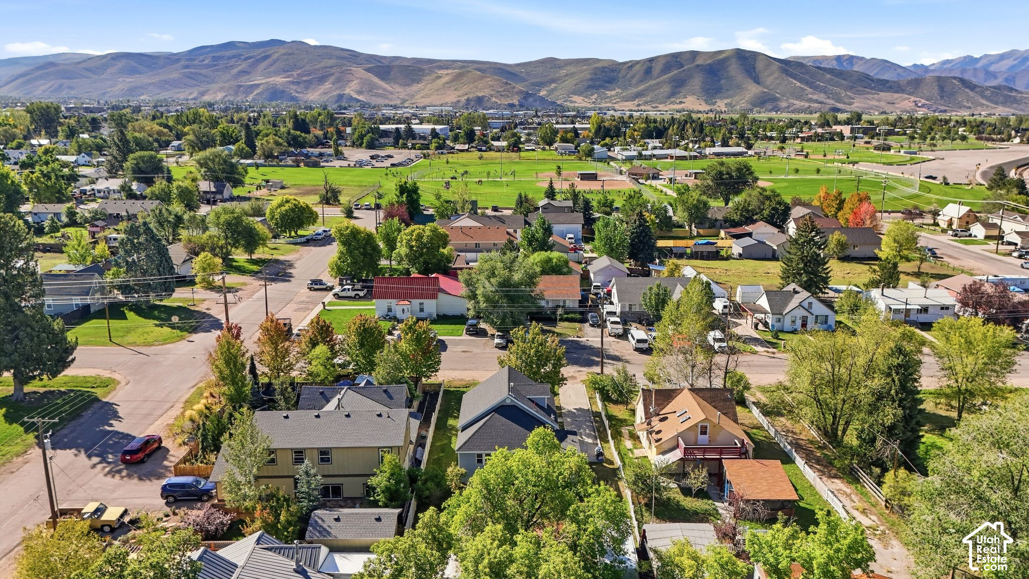 main property photo 30