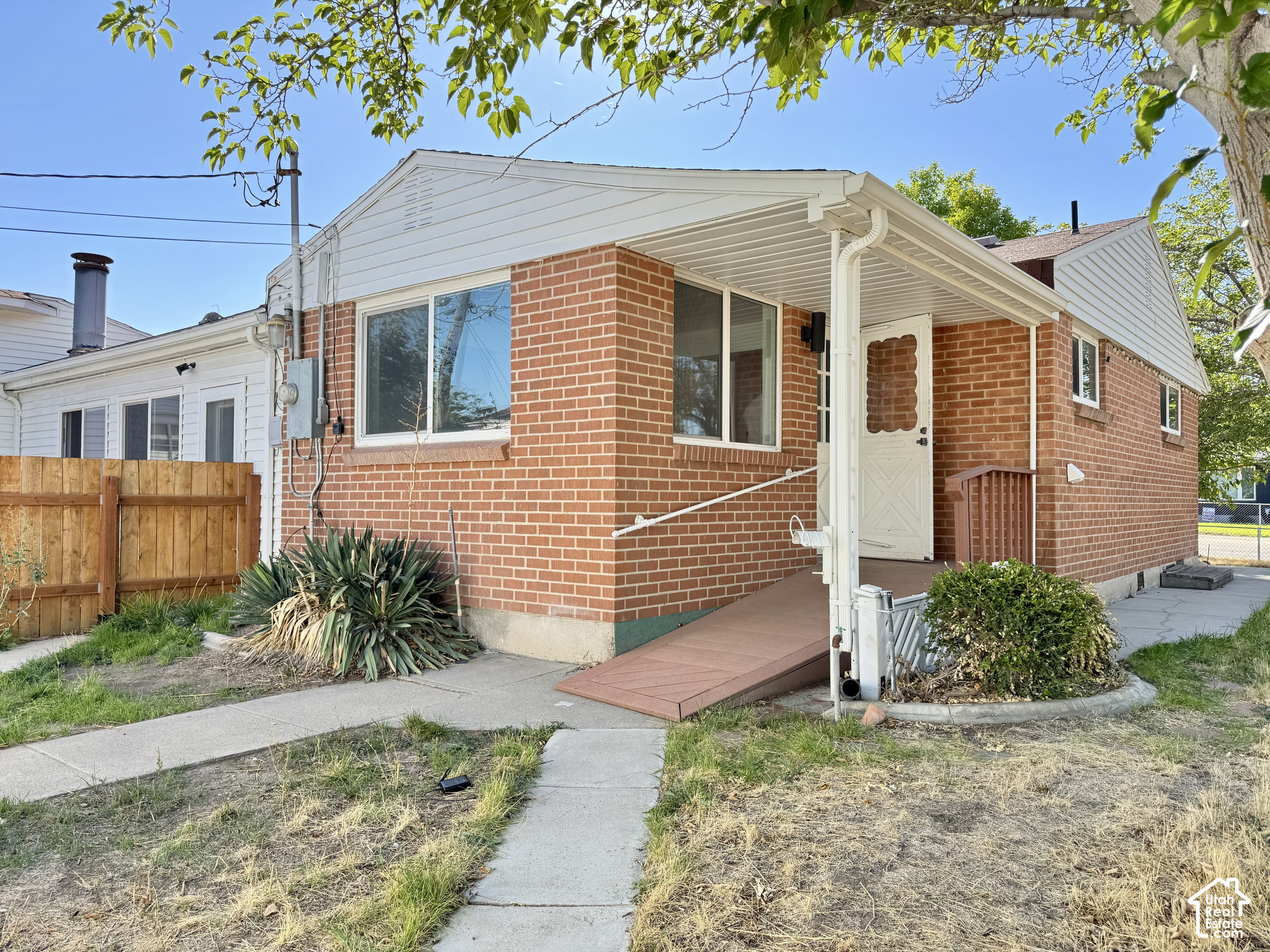 main property photo 18