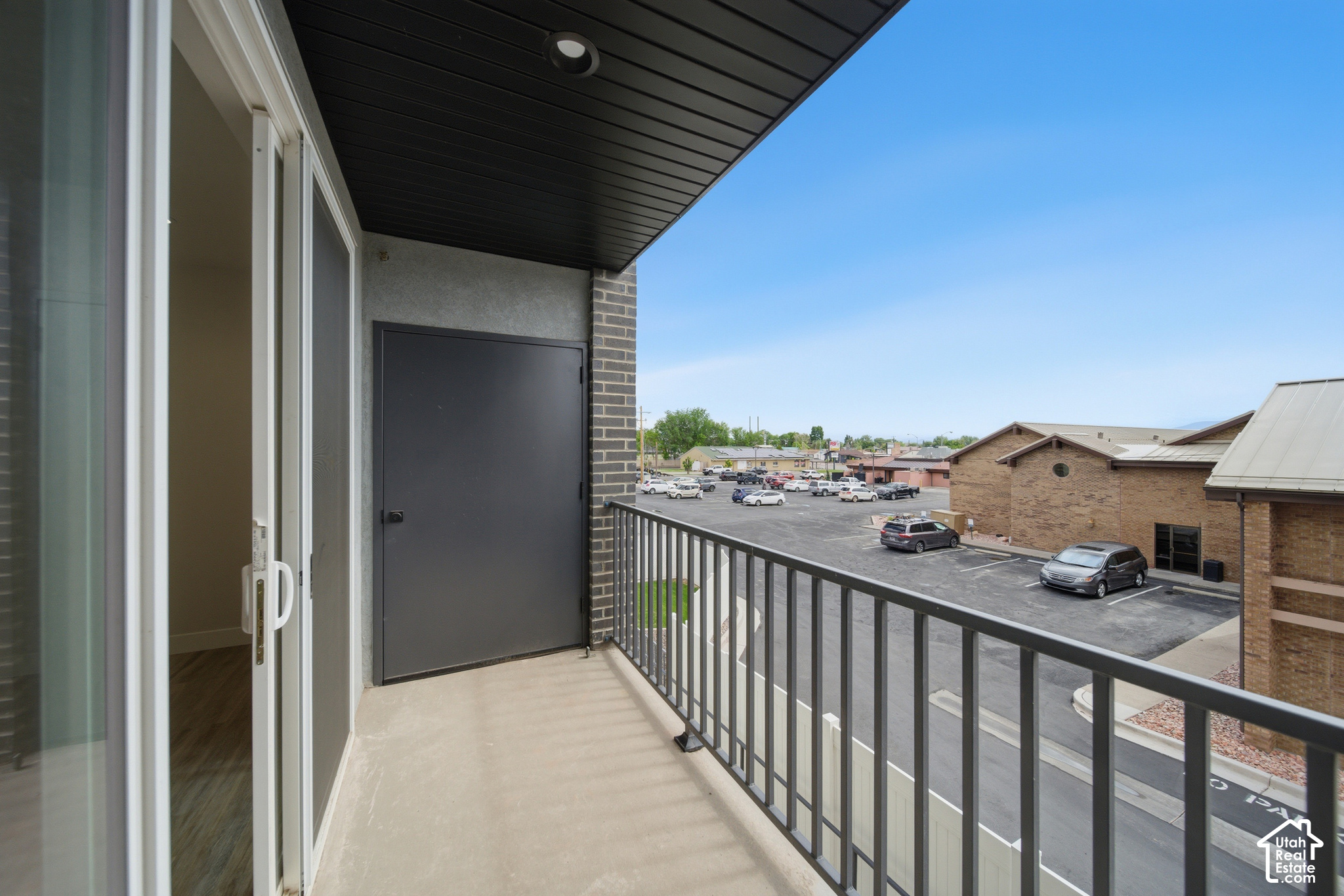 main property photo 15