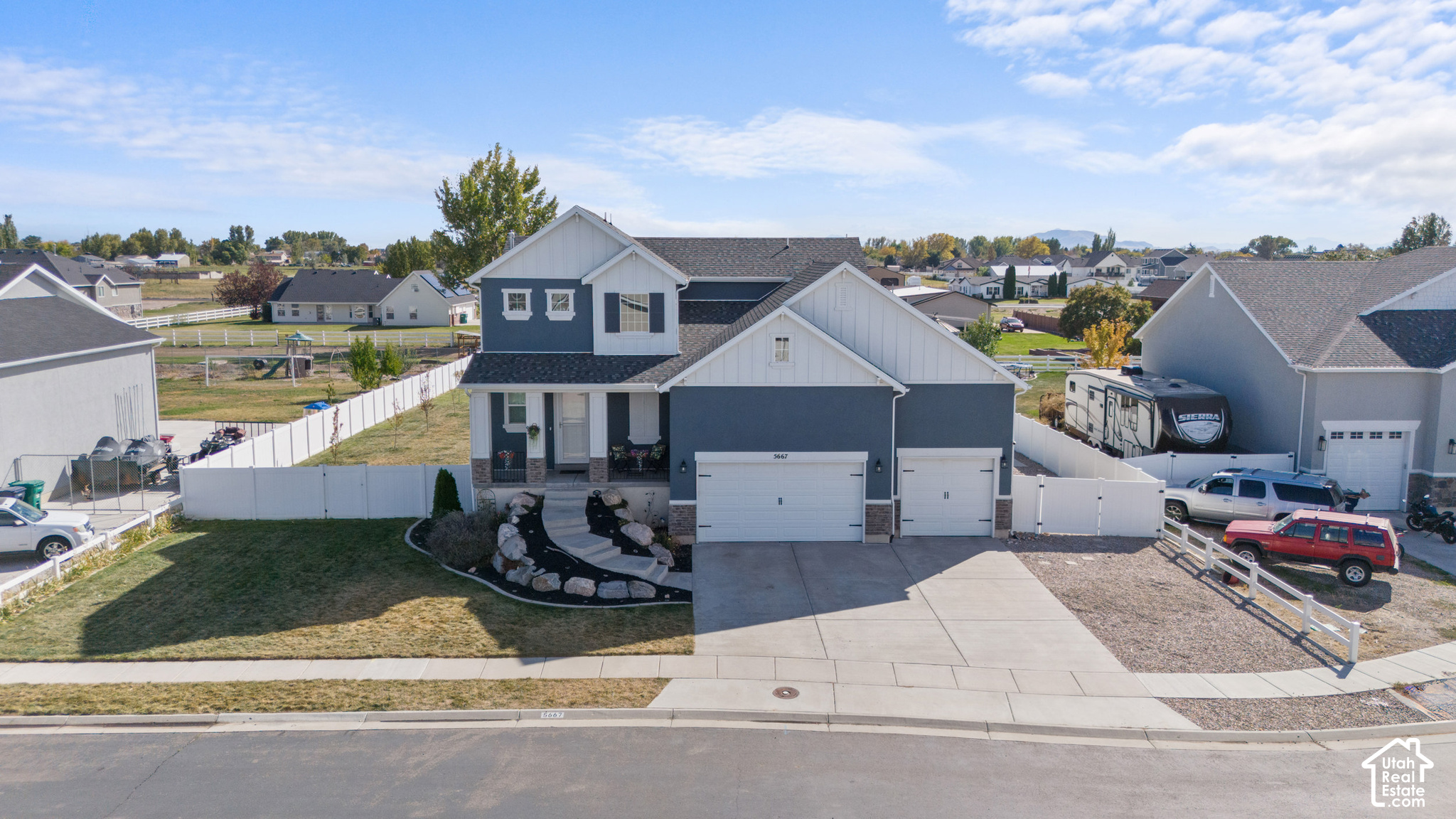 main property photo 41