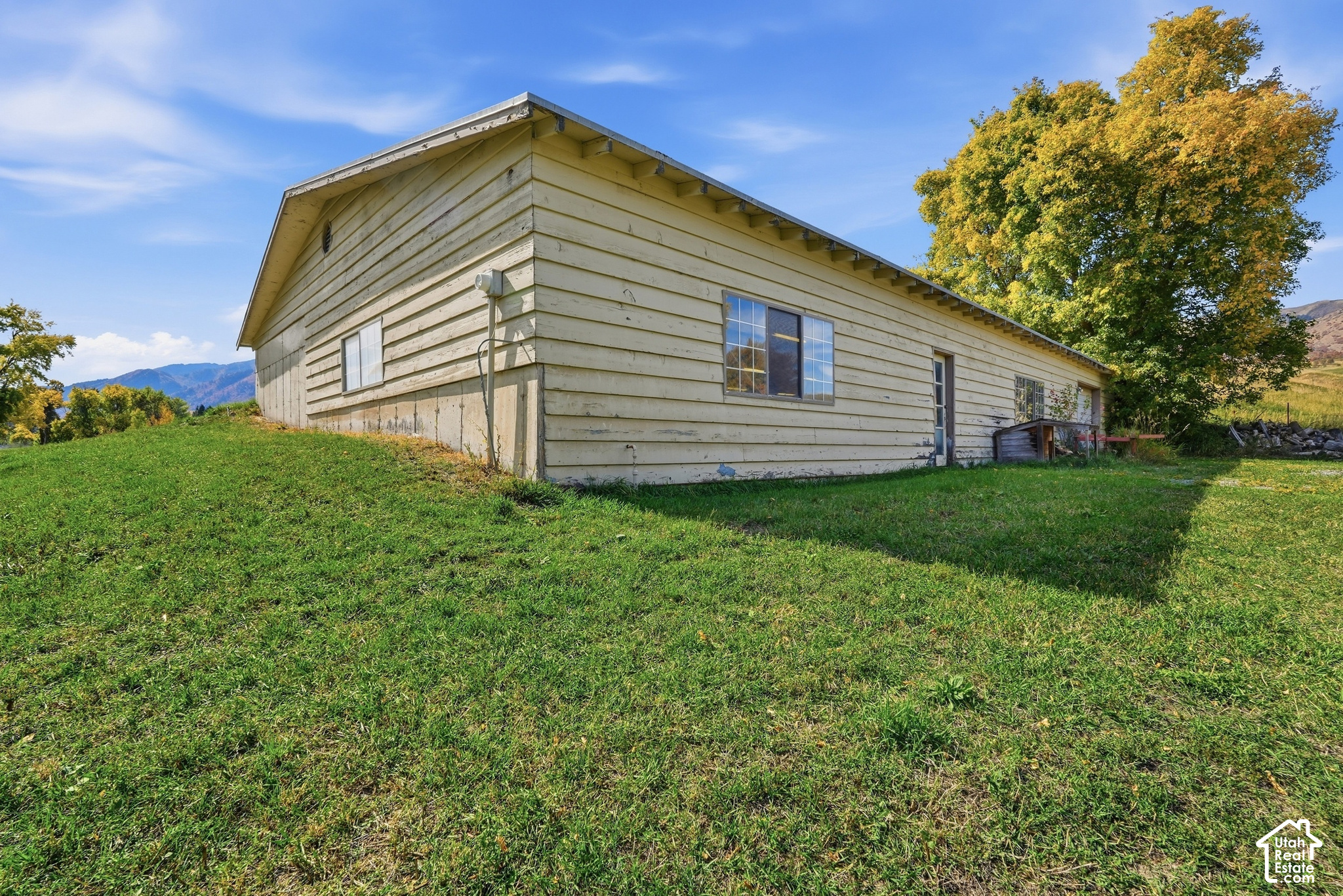 main property photo 48
