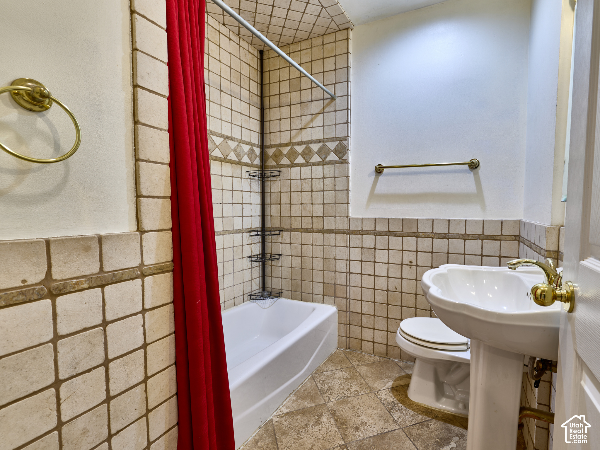main property photo 13