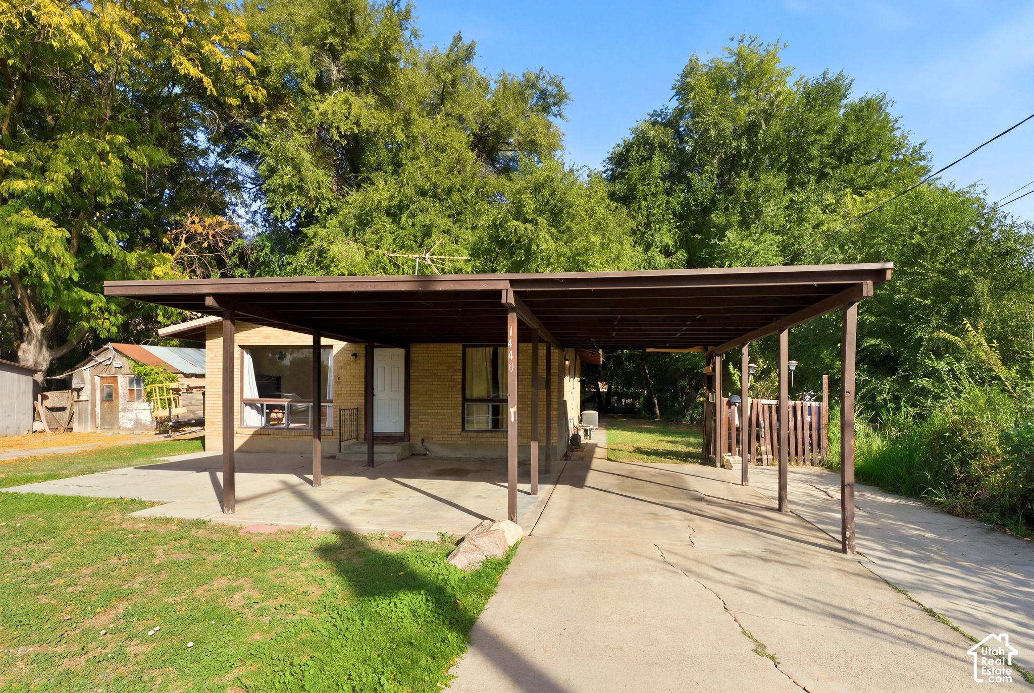 main property photo 5