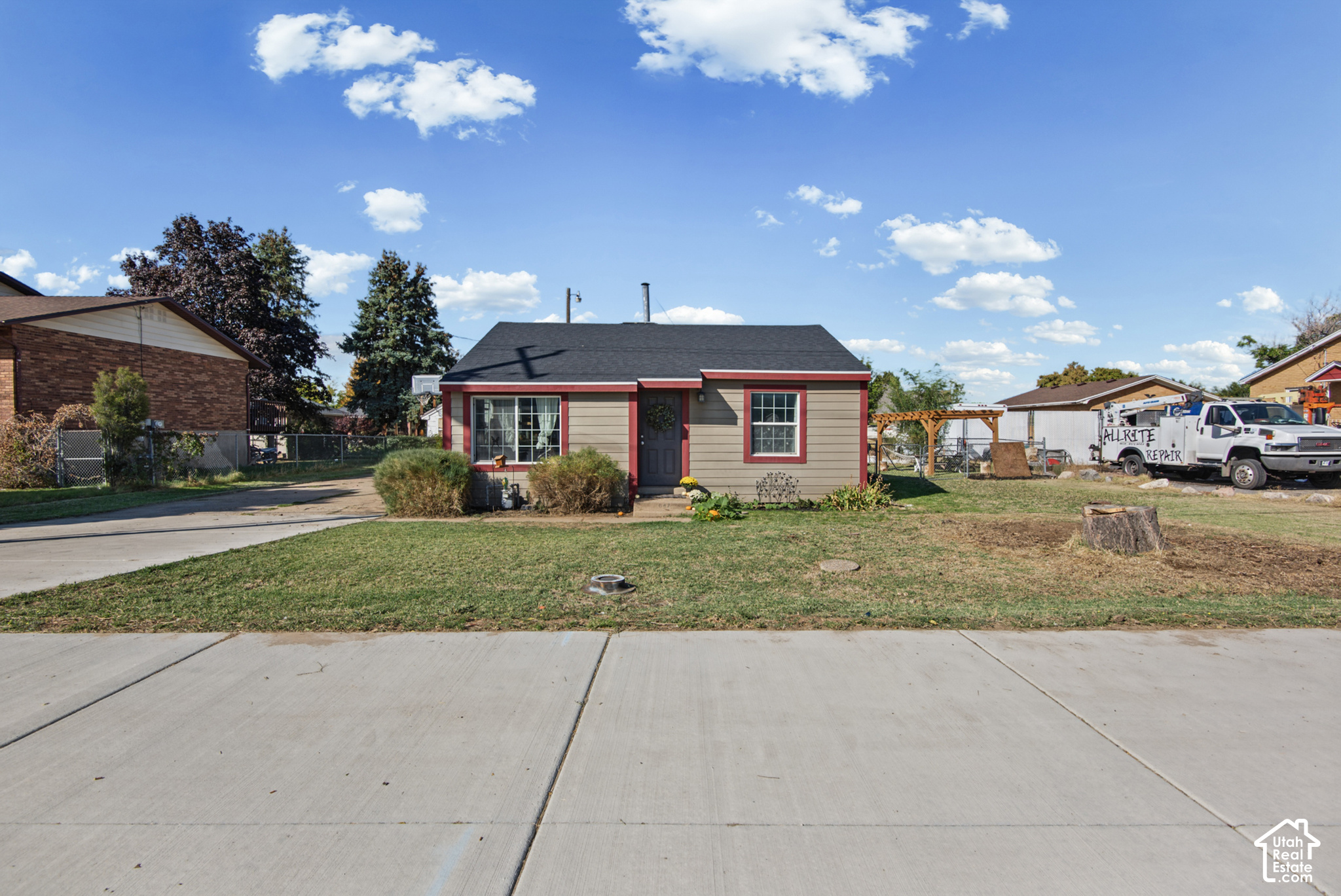 main property photo 38