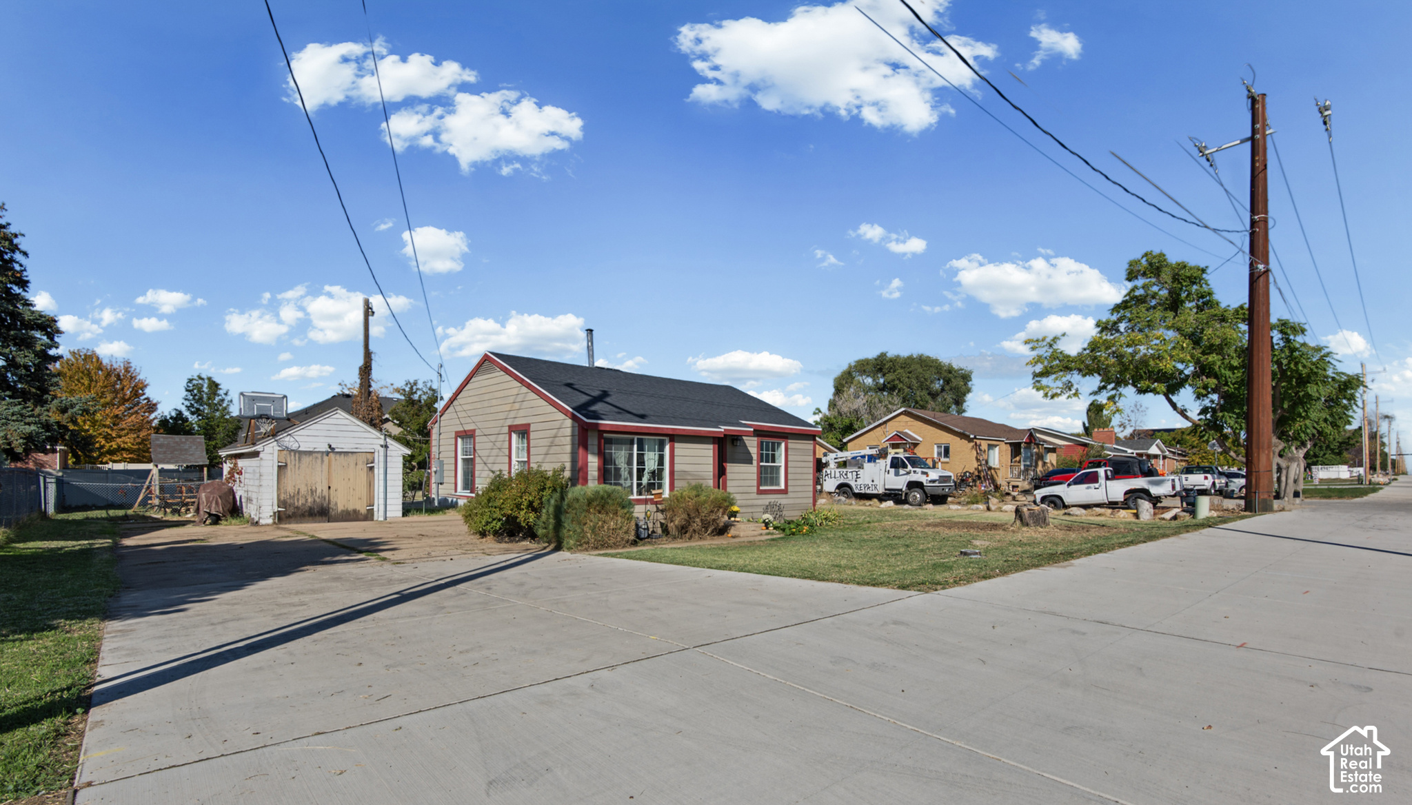 main property photo 39