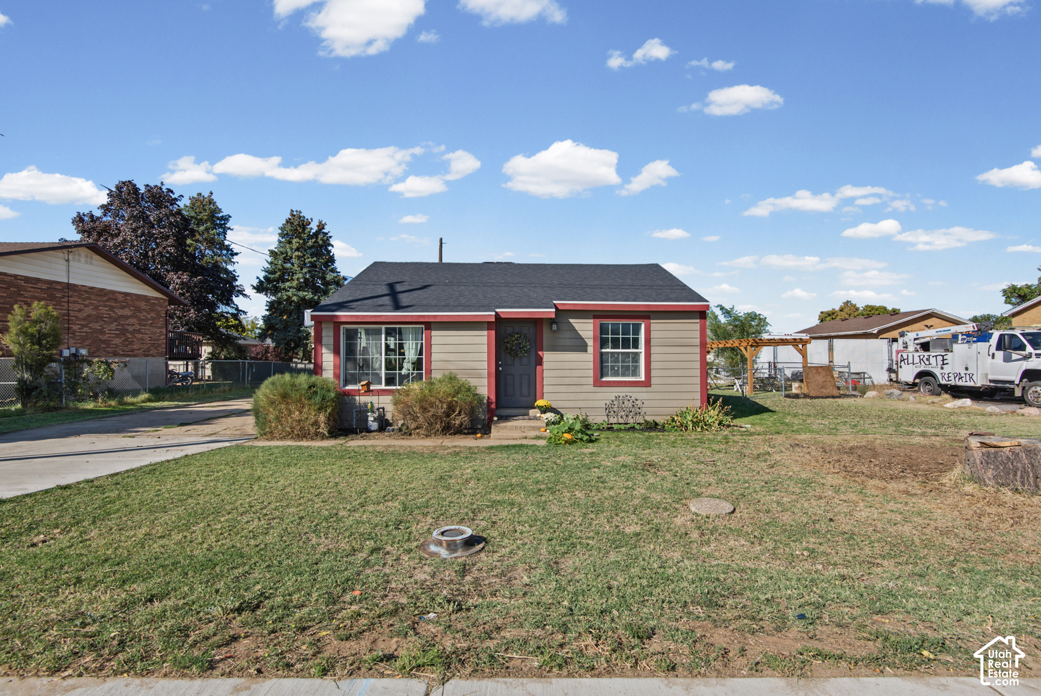 main property photo 41