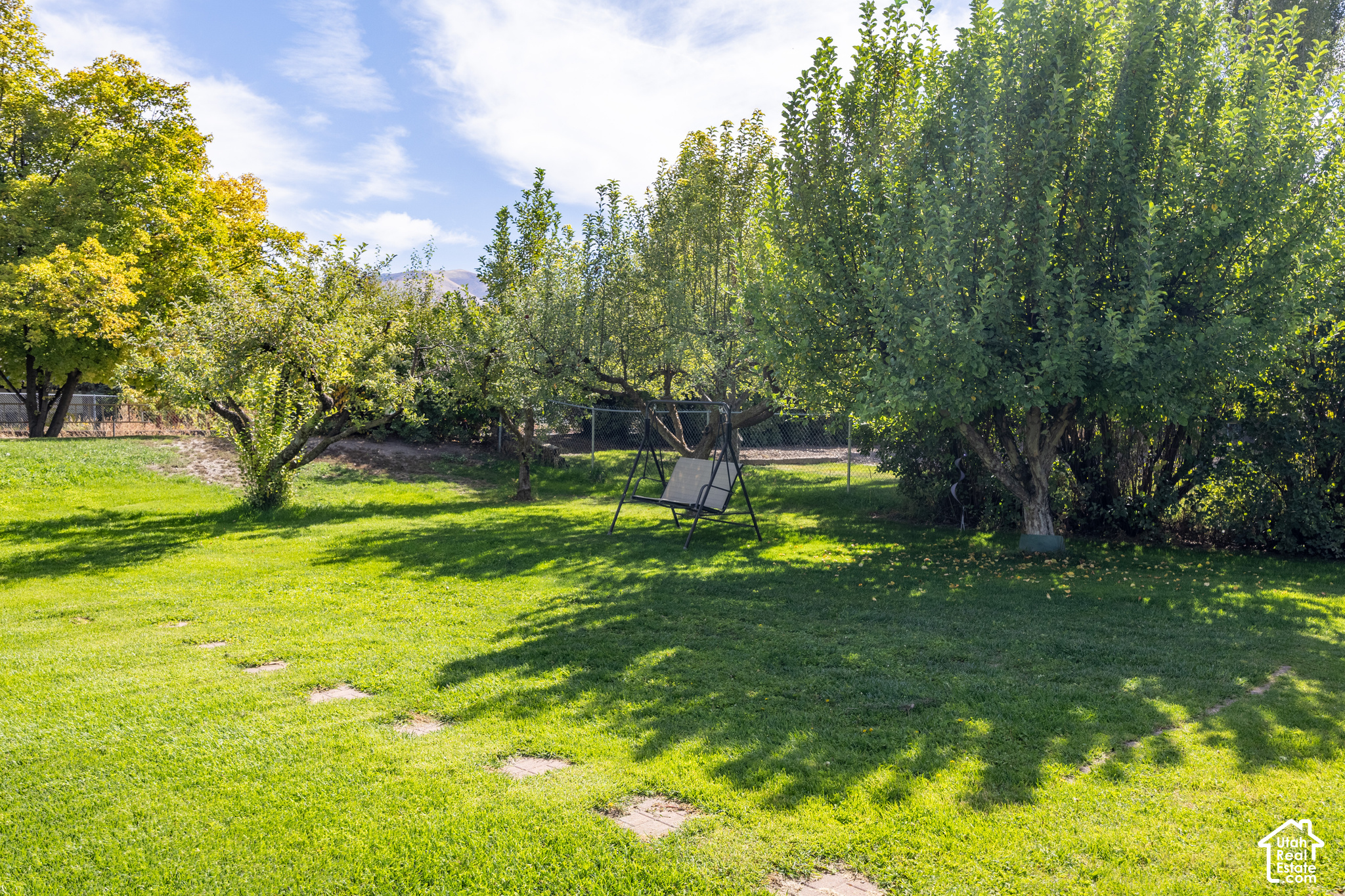 main property photo 27