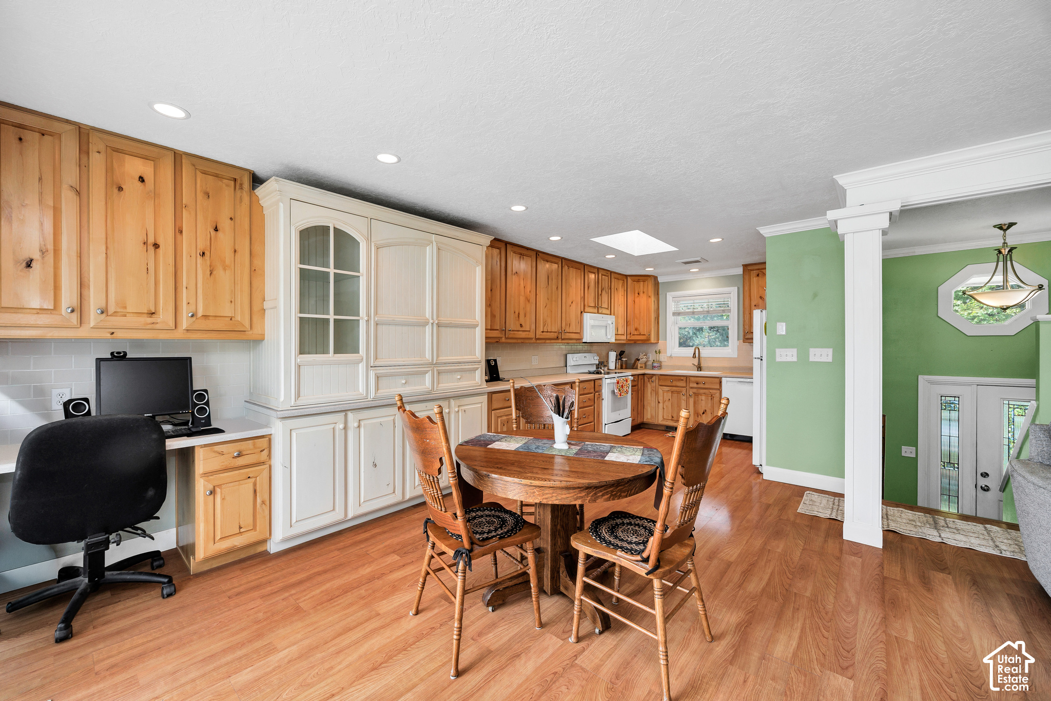 main property photo 5