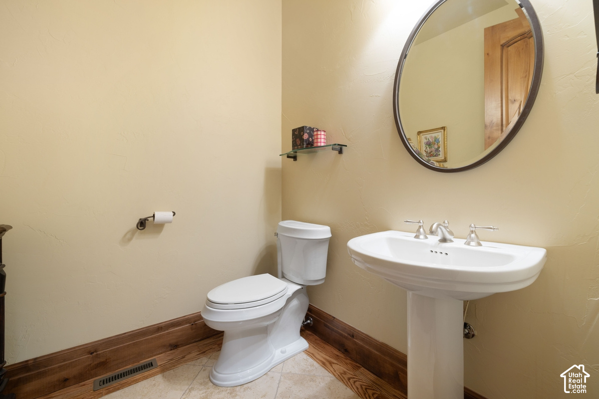 main property photo 10