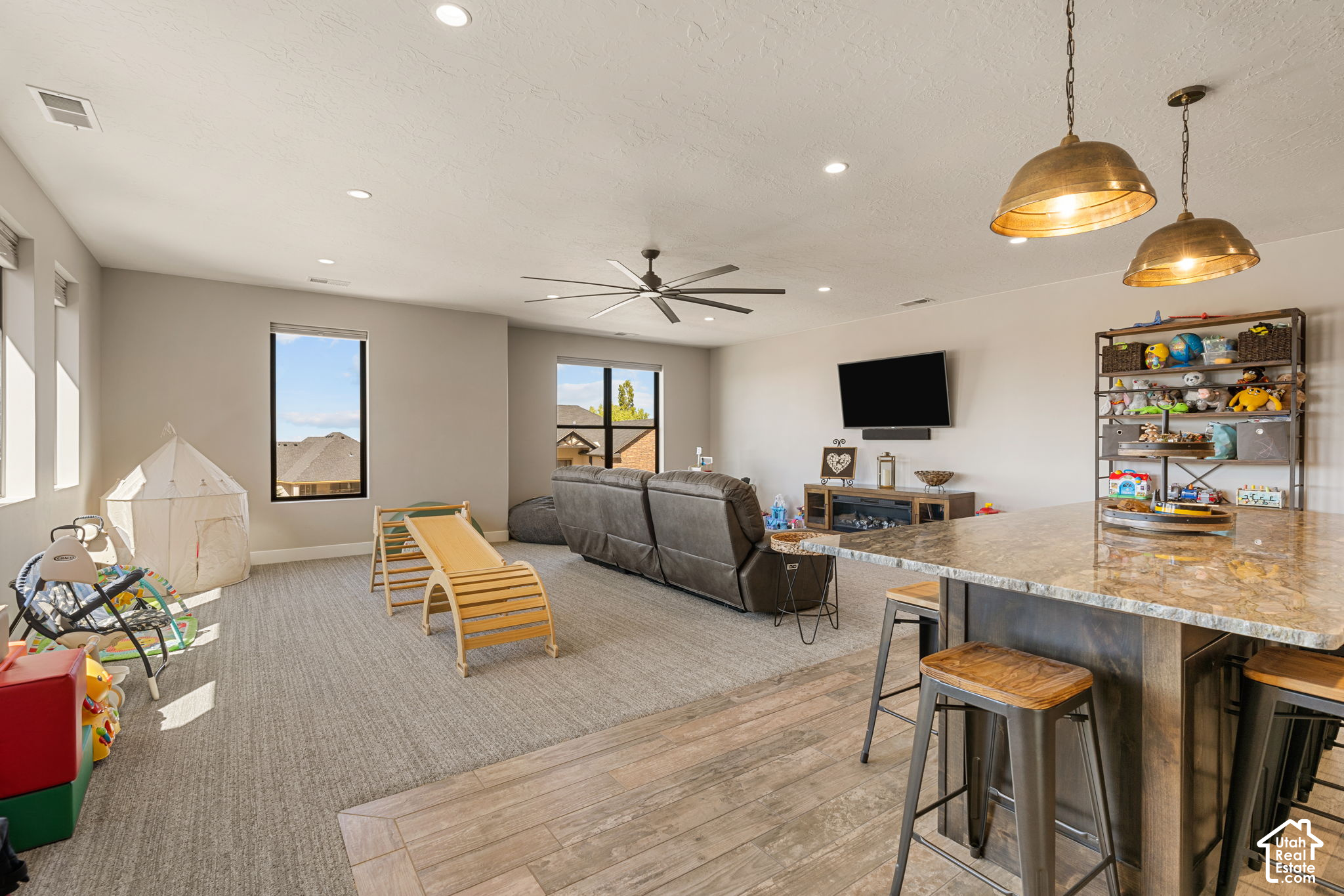 main property photo 75