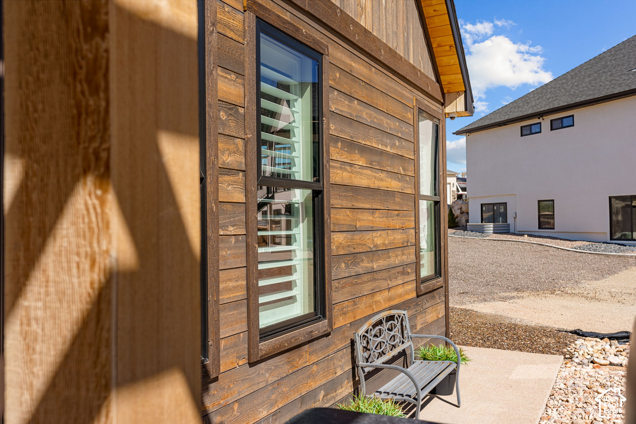 main property photo 94