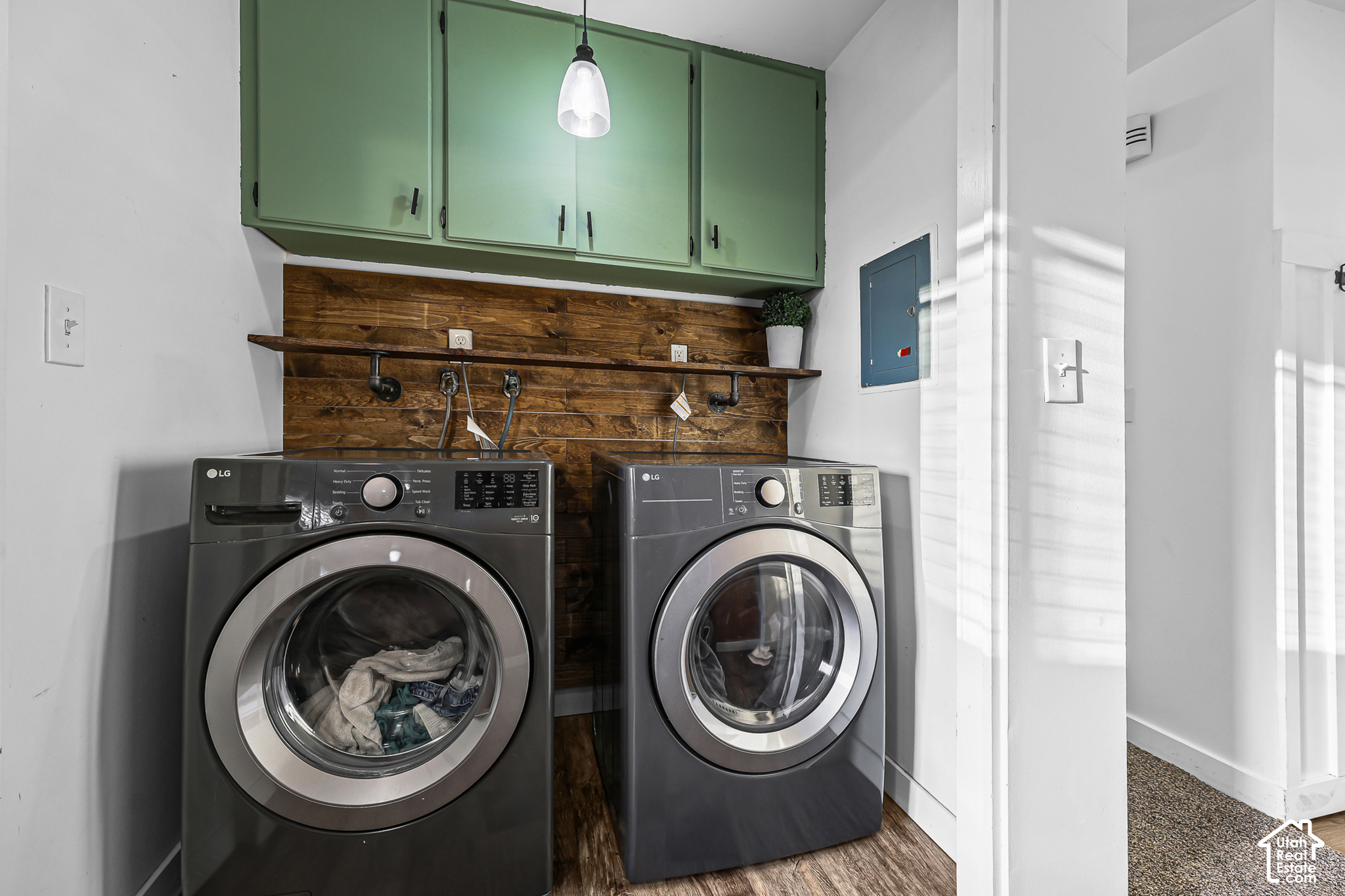 main property photo 14