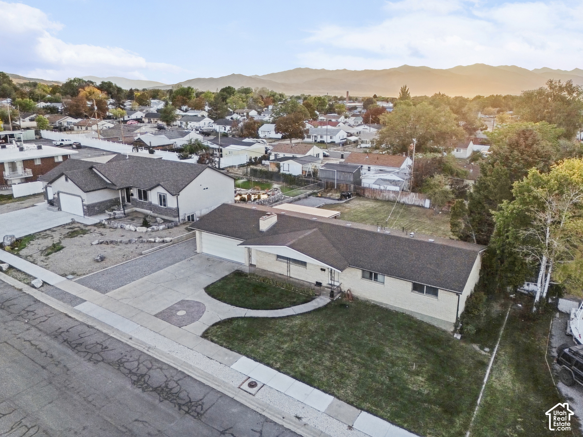 main property photo 44