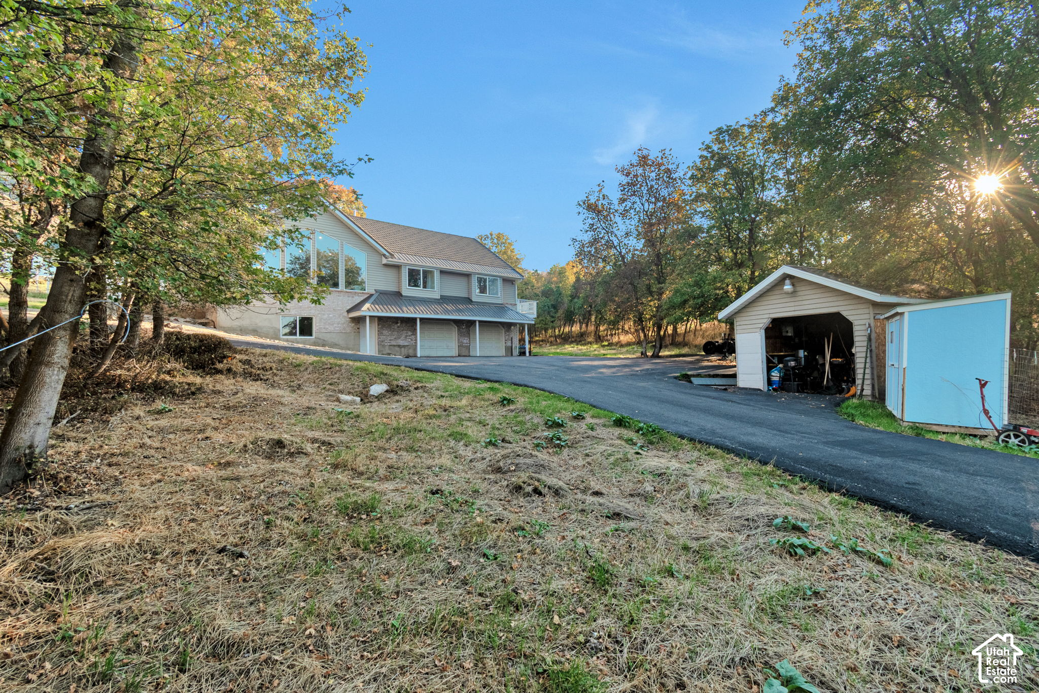 main property photo 33