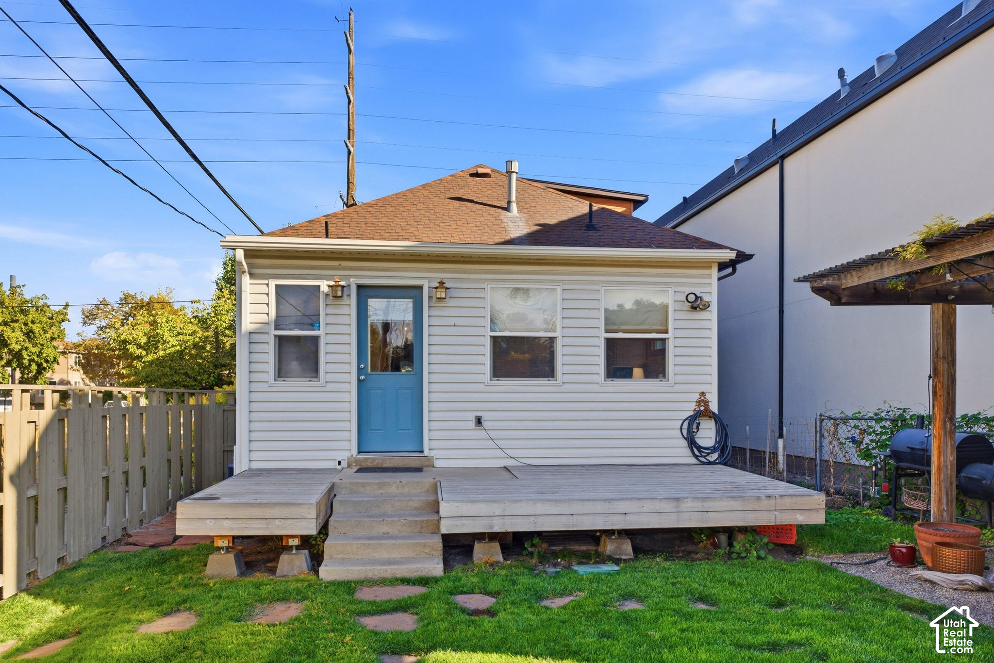 main property photo 27