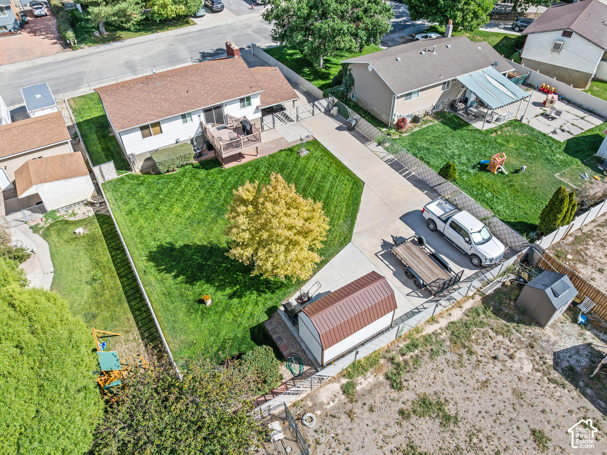 main property photo 29