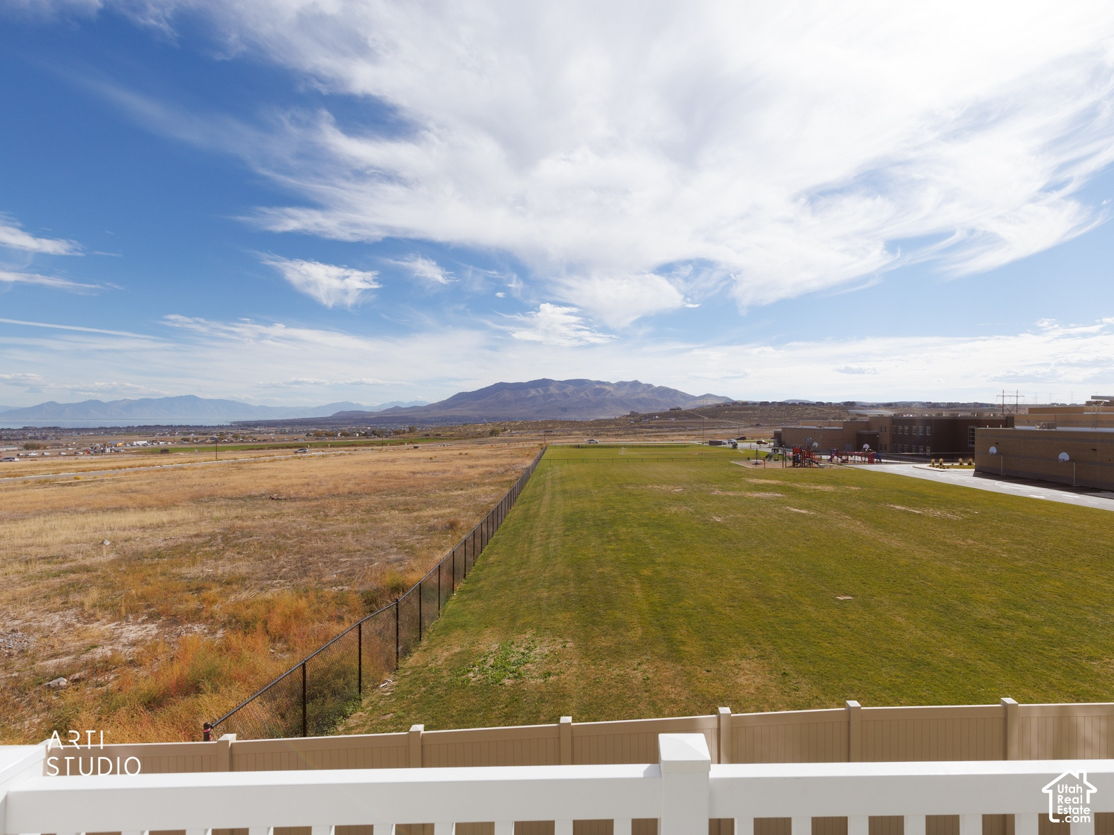 main property photo 18