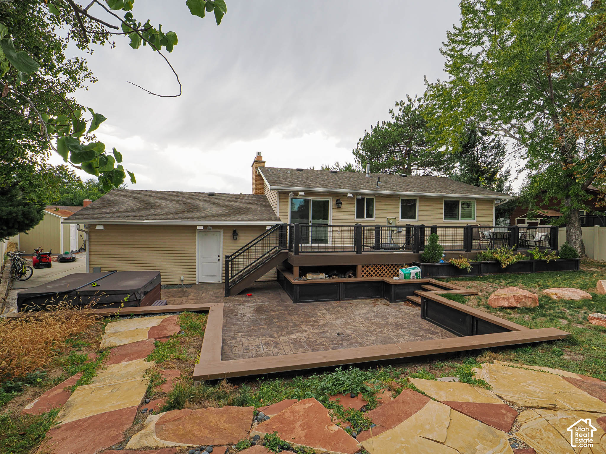 main property photo 36