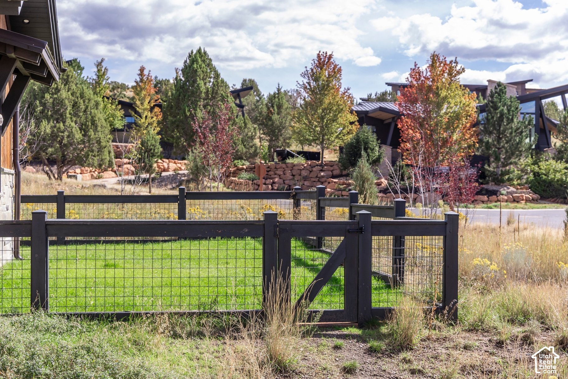 main property photo 95