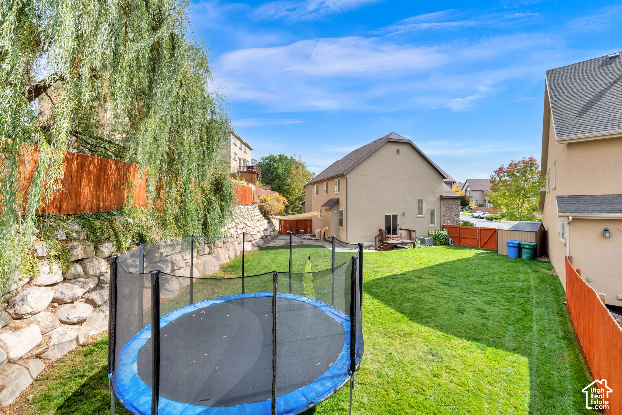 main property photo 33