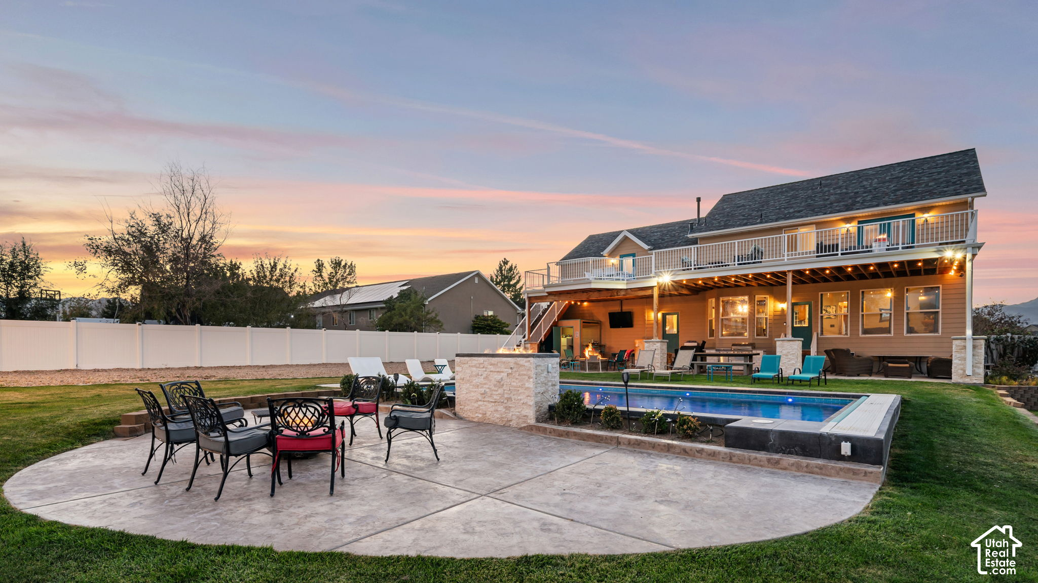 main property photo 50