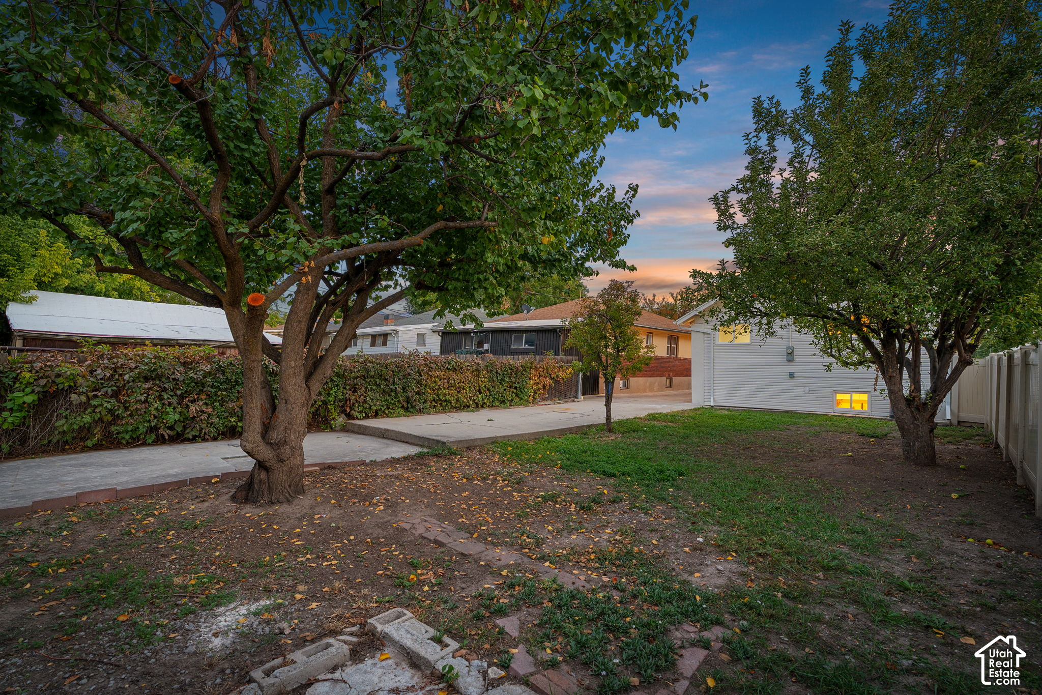 main property photo 29
