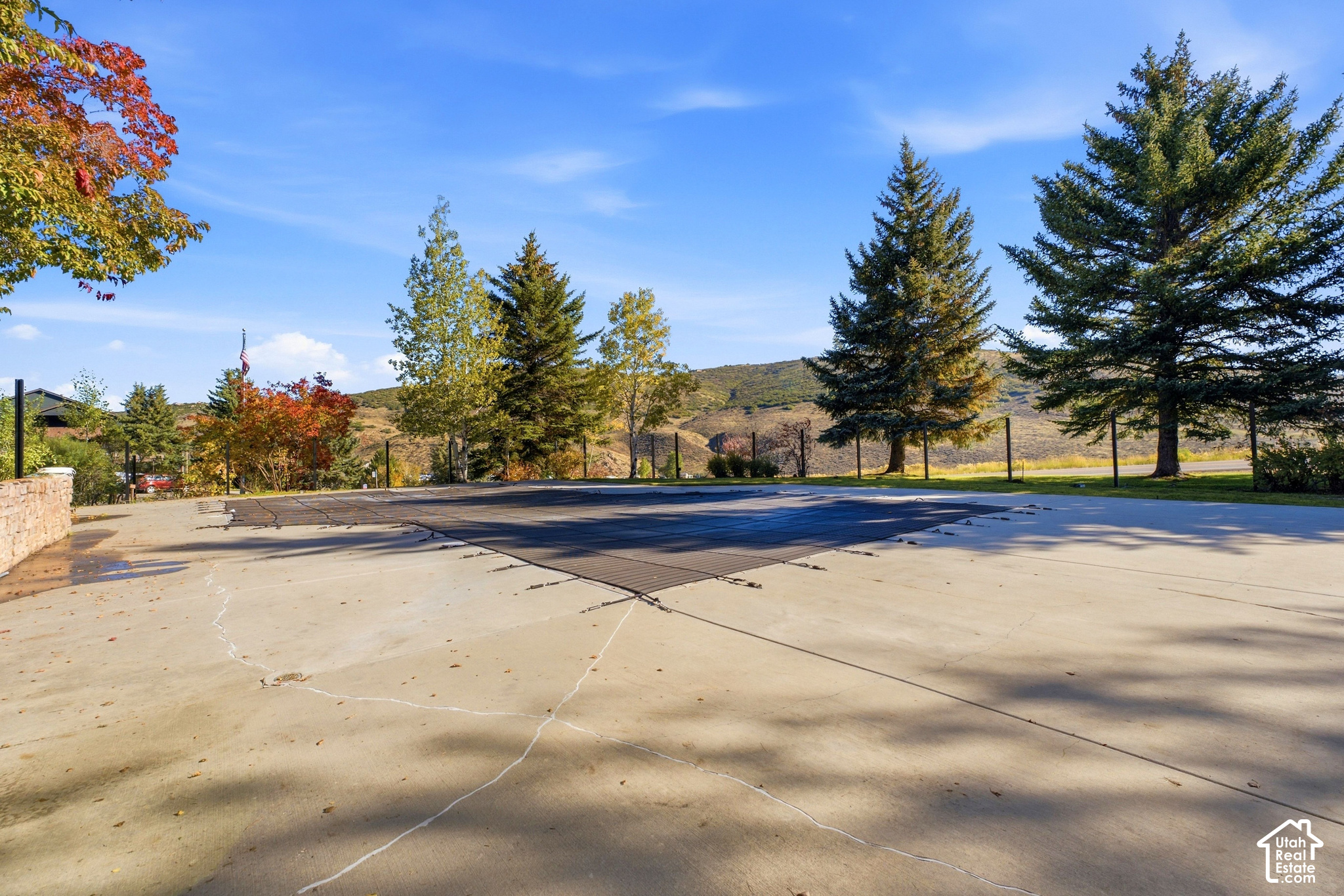 main property photo 20