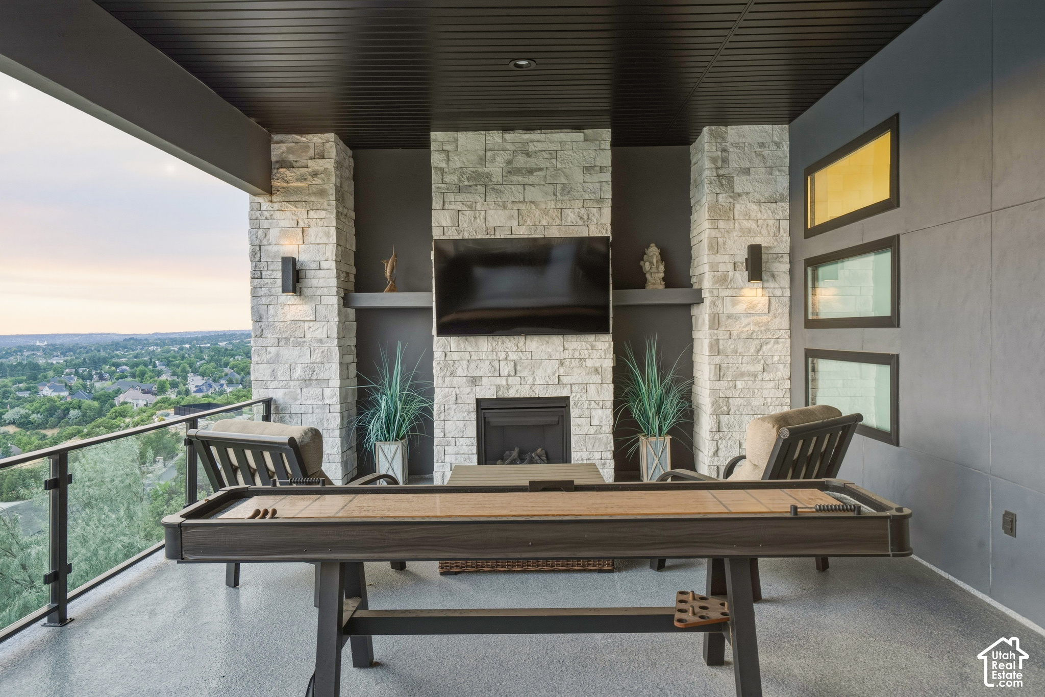 main property photo 58