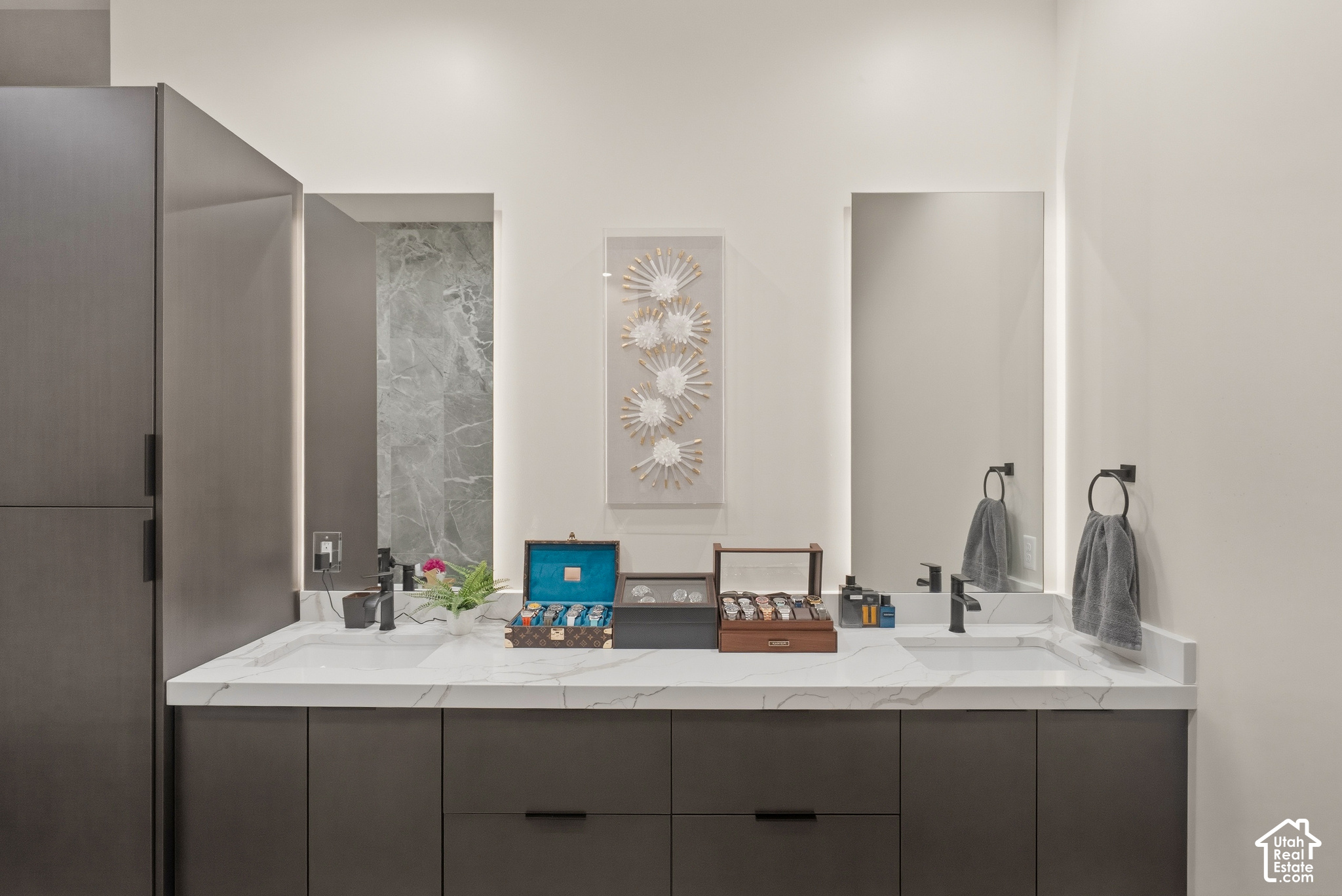main property photo 68