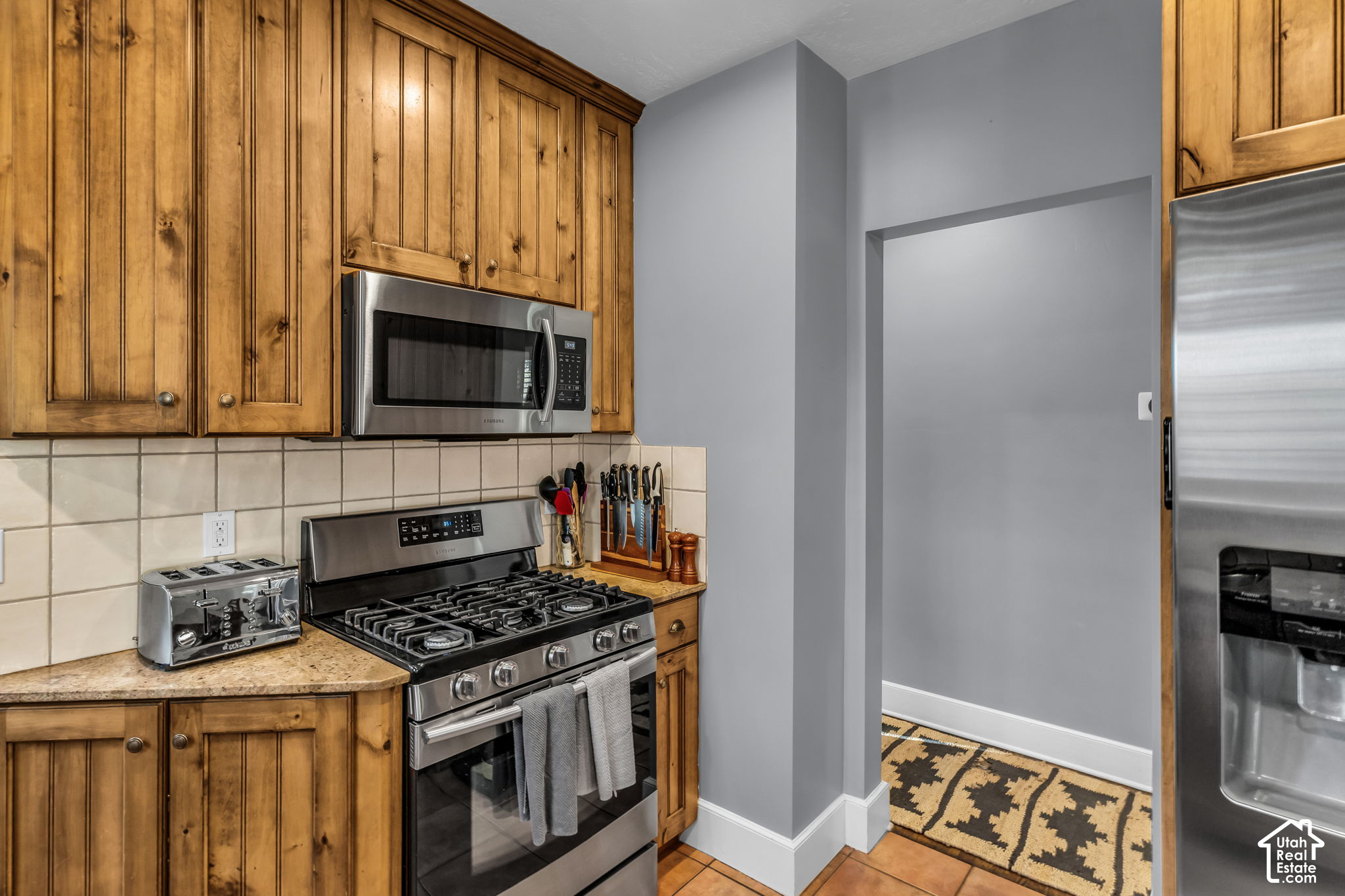 main property photo 13