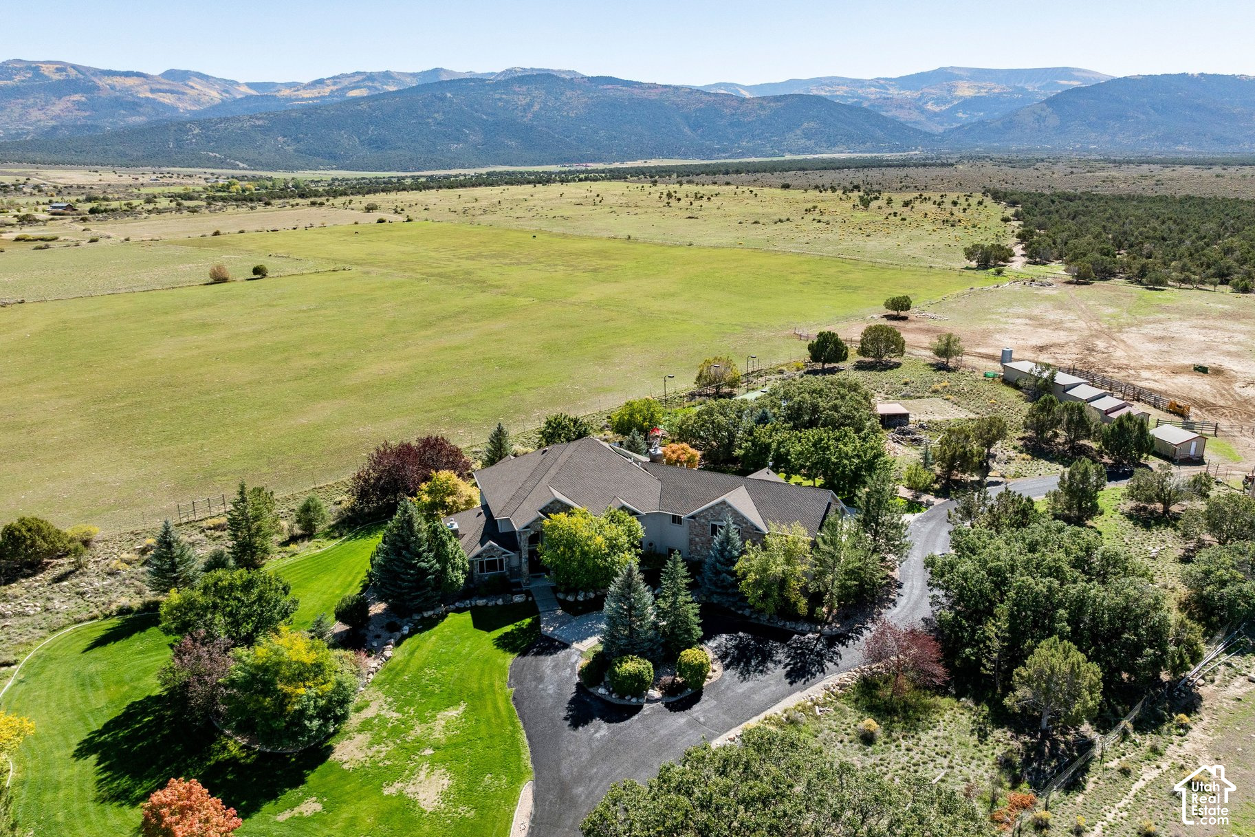 main property photo 16
