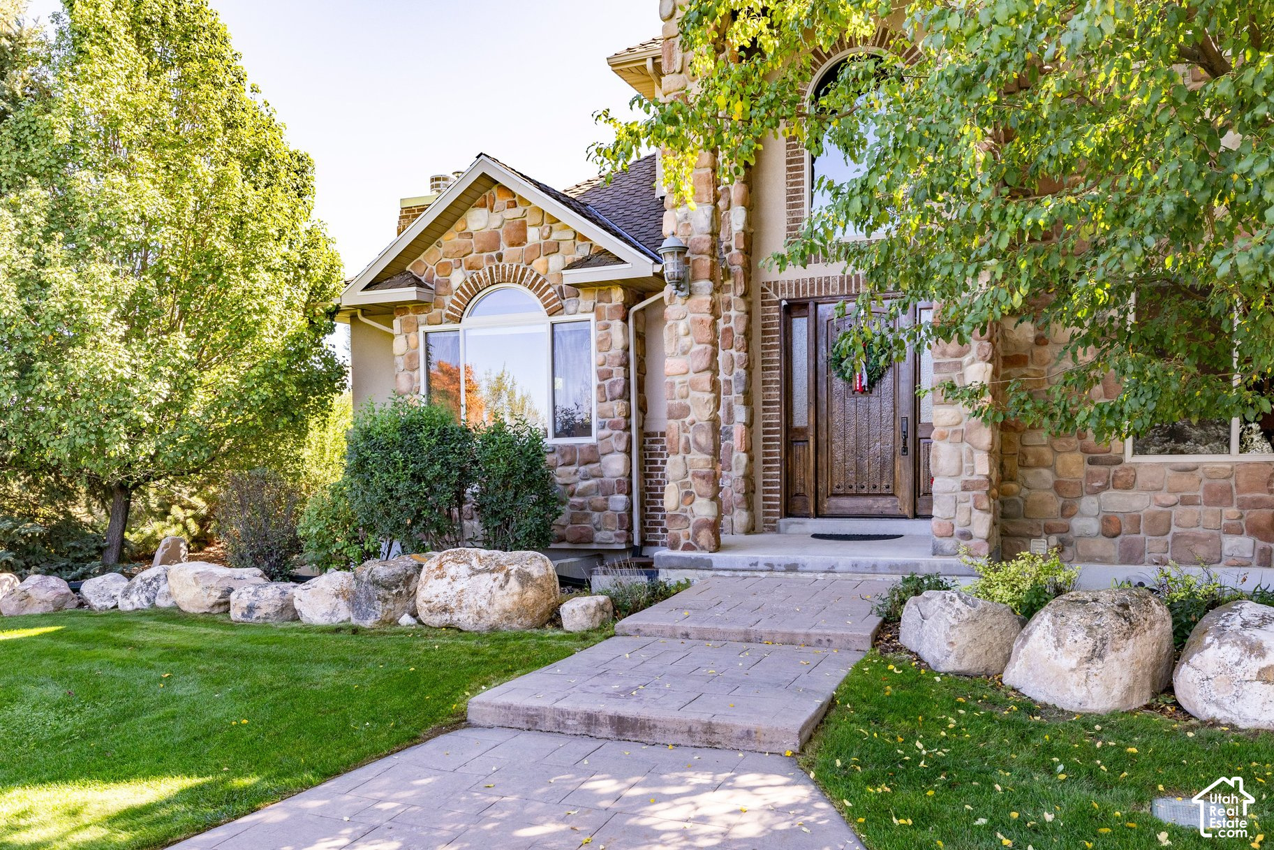 main property photo 19