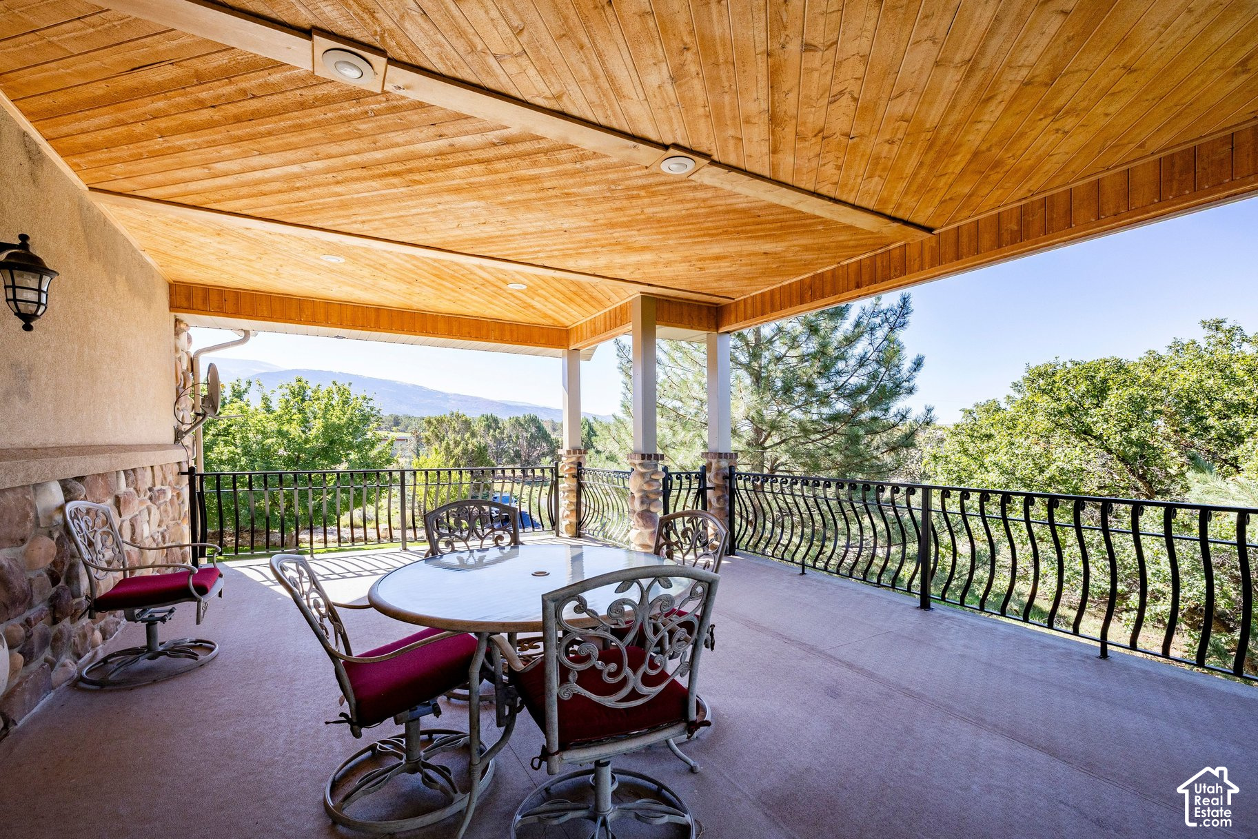 main property photo 54