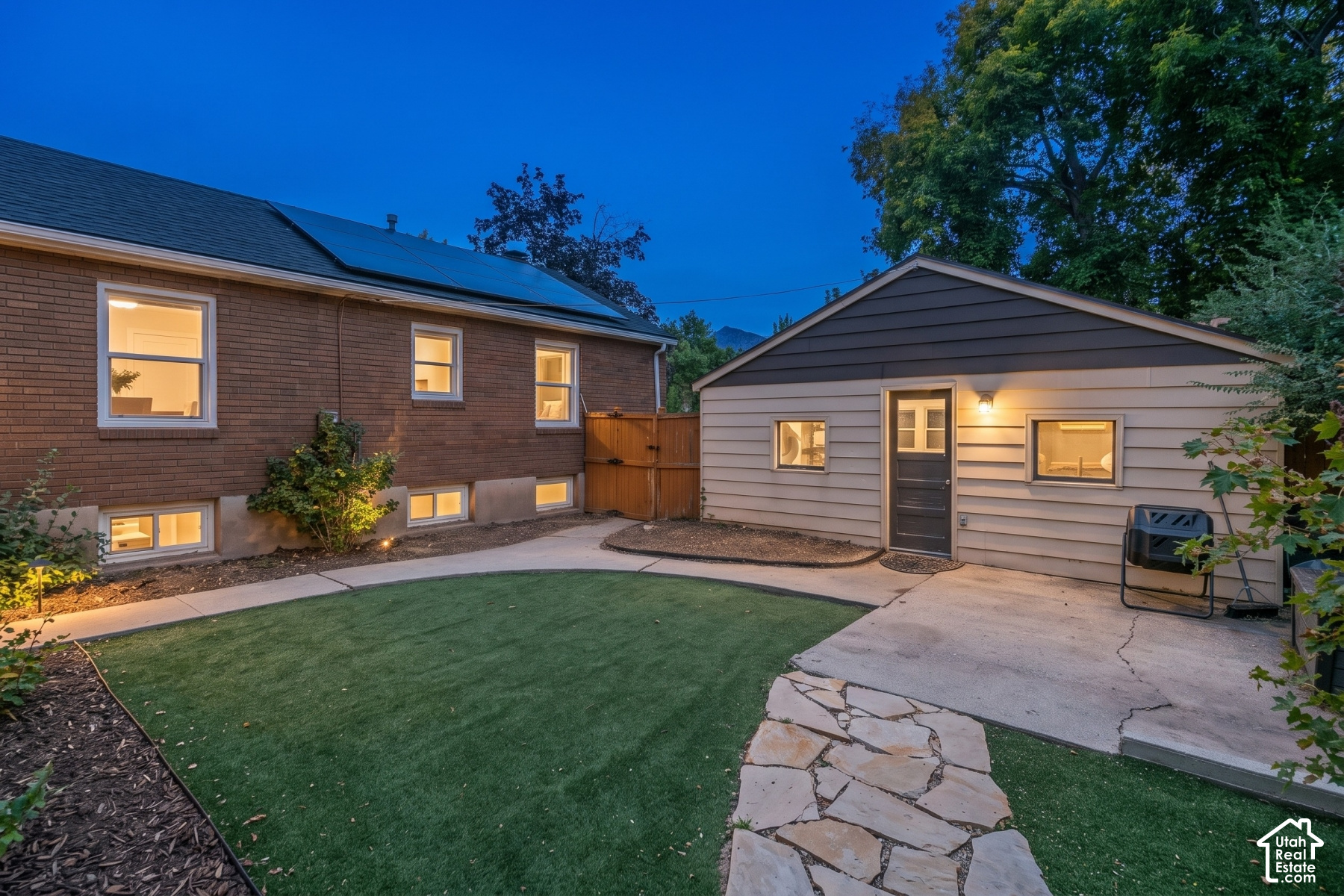 main property photo 26