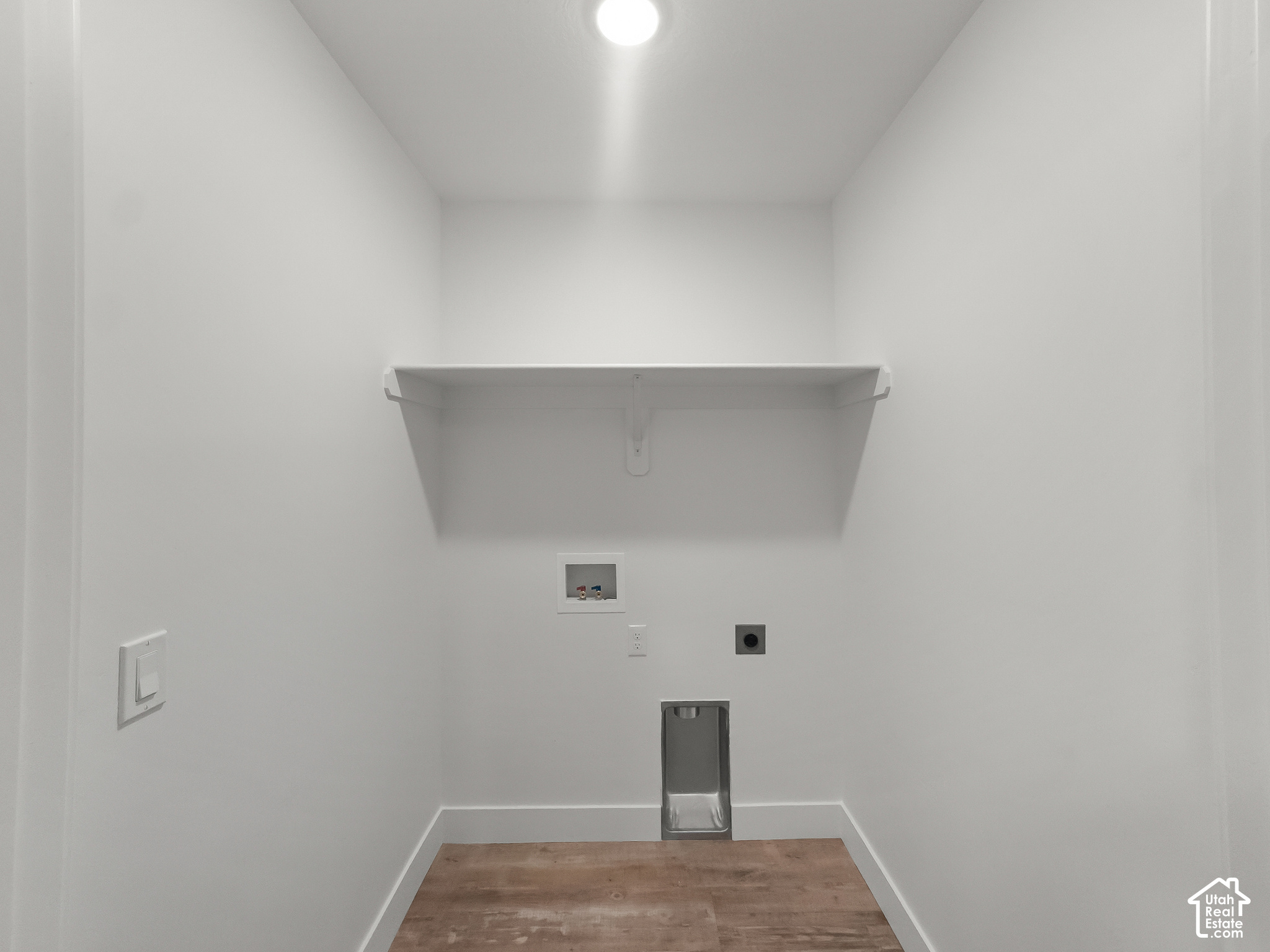 main property photo 8