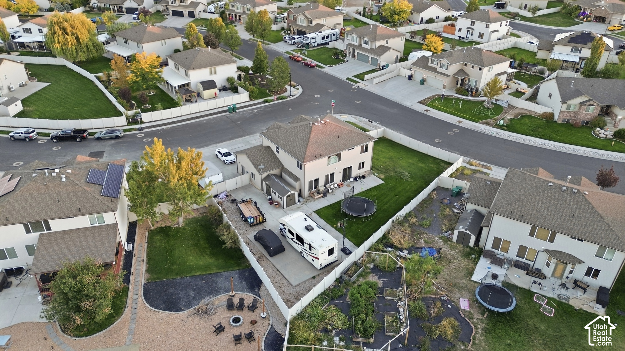 main property photo 40